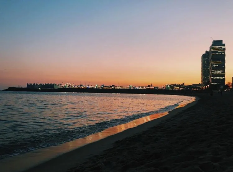 beach2.jpg