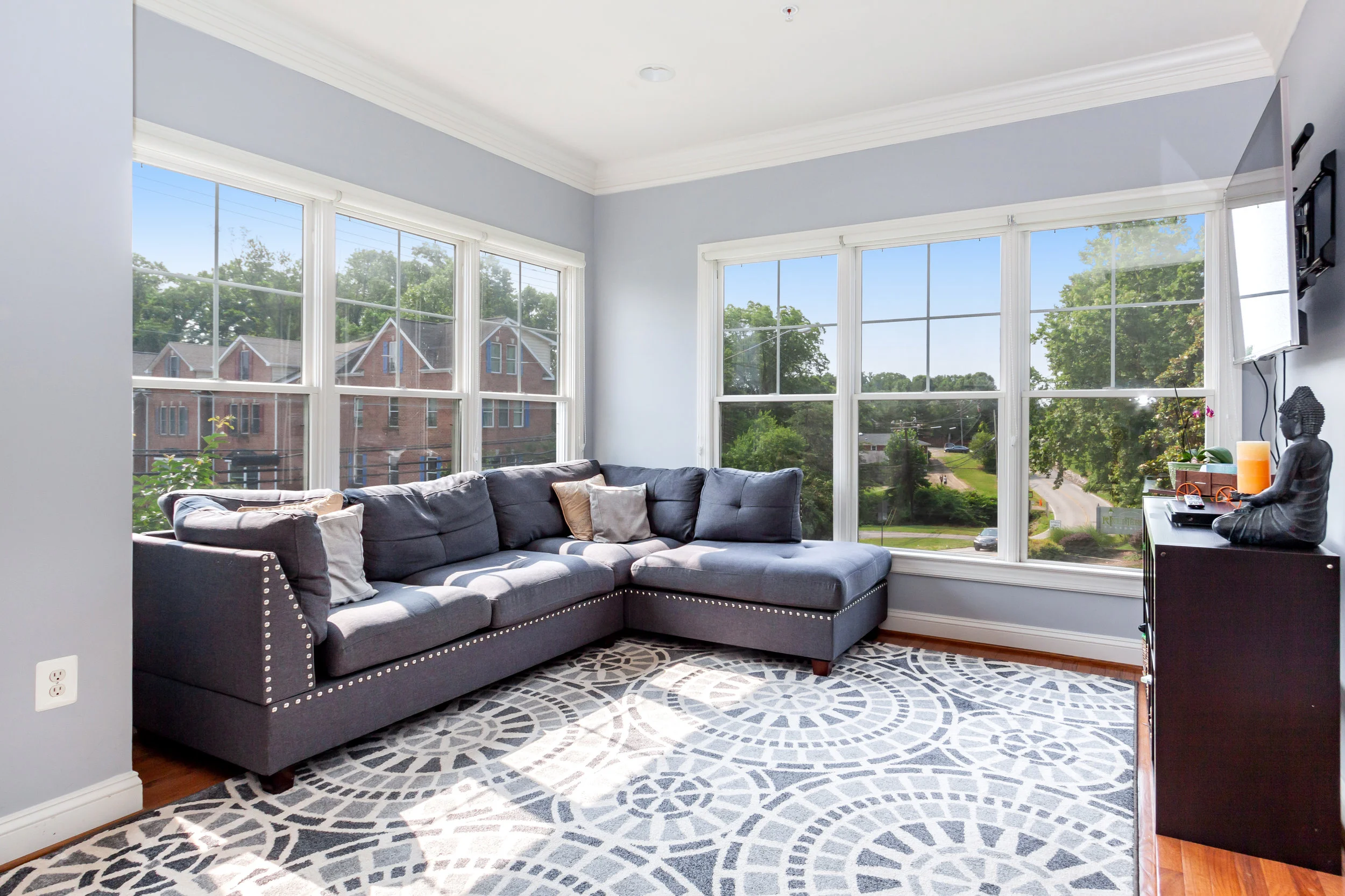 86 Washington St Occaquan-1.jpg
