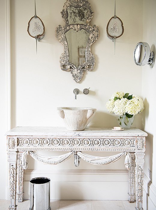 a-home-curated-TaraShawHome.jpeg
