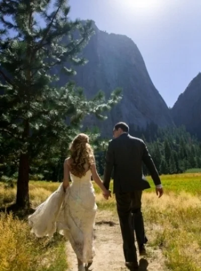 justin-alexander-lace-wedding-gown-yosemite.jpg