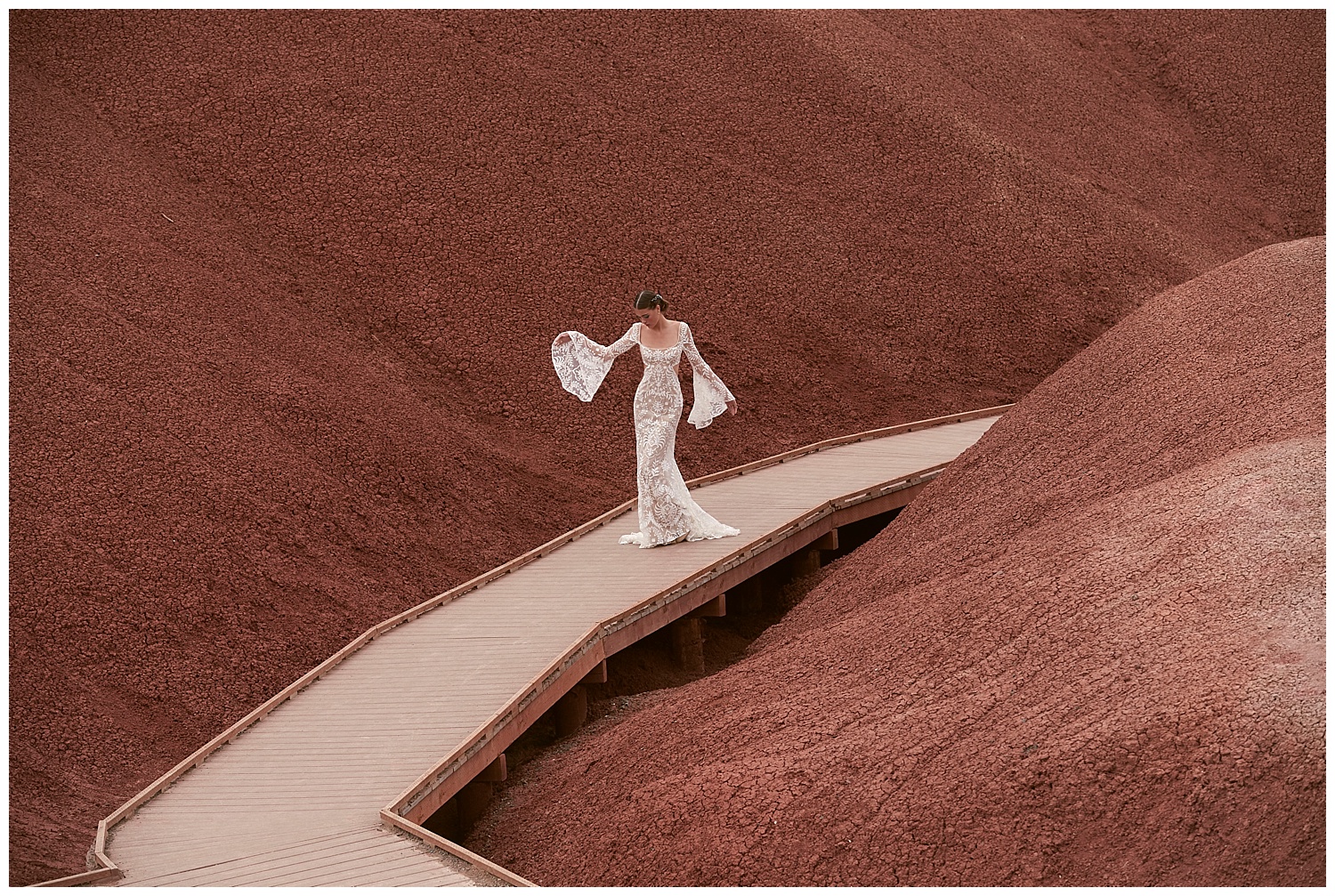 ARLO GOWN BY WILLOWBY