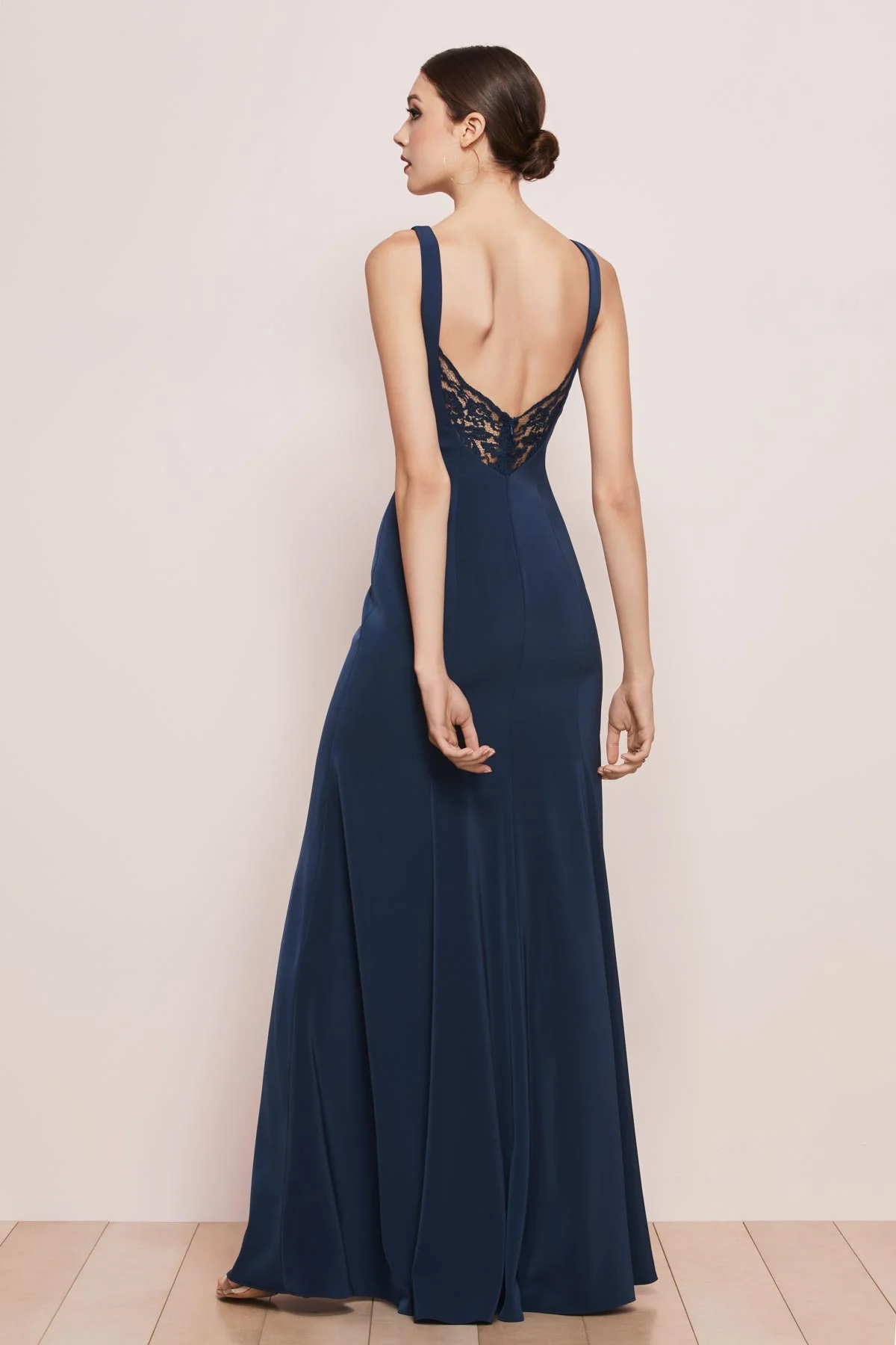 SP19_WATTERS-WTOO_BRIDESMAIDS_6813_1529_crop.jpg