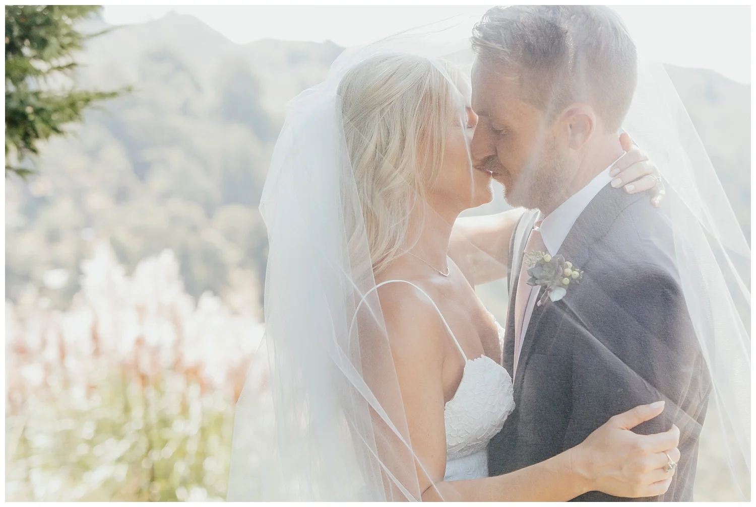 big-sur-summer-wedding-couple-in-veil-carol-oliva-photography.jpg