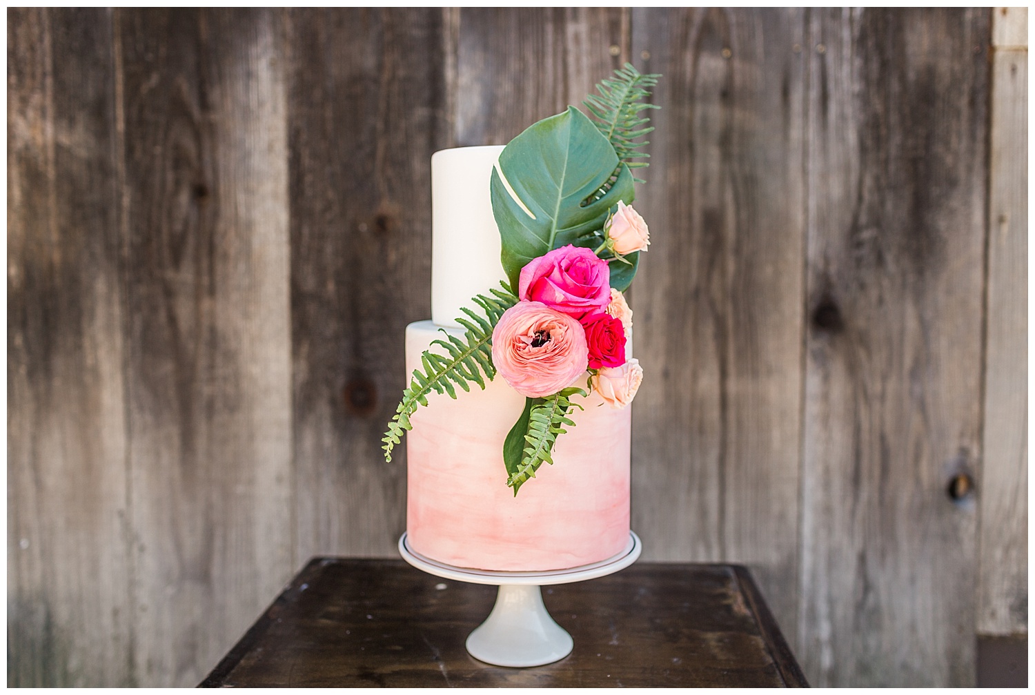 Tropical-cake-autumn-cake-design-higuera-styled-shoot.jpg