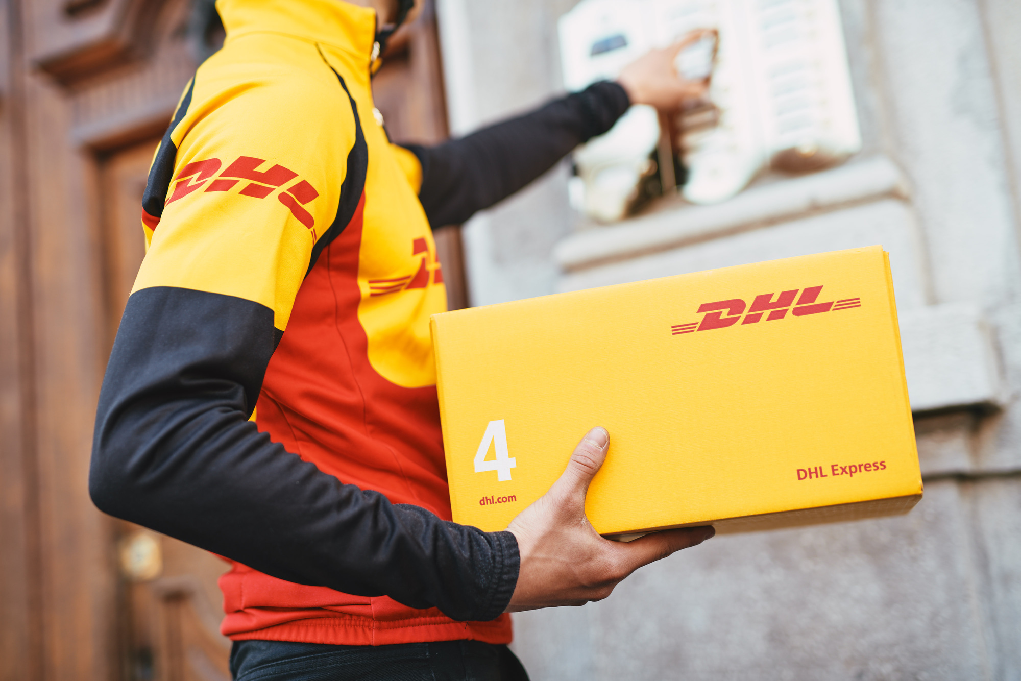 DHL MILAN — Matthew Lloyd, Advertising, Commercial Photographer