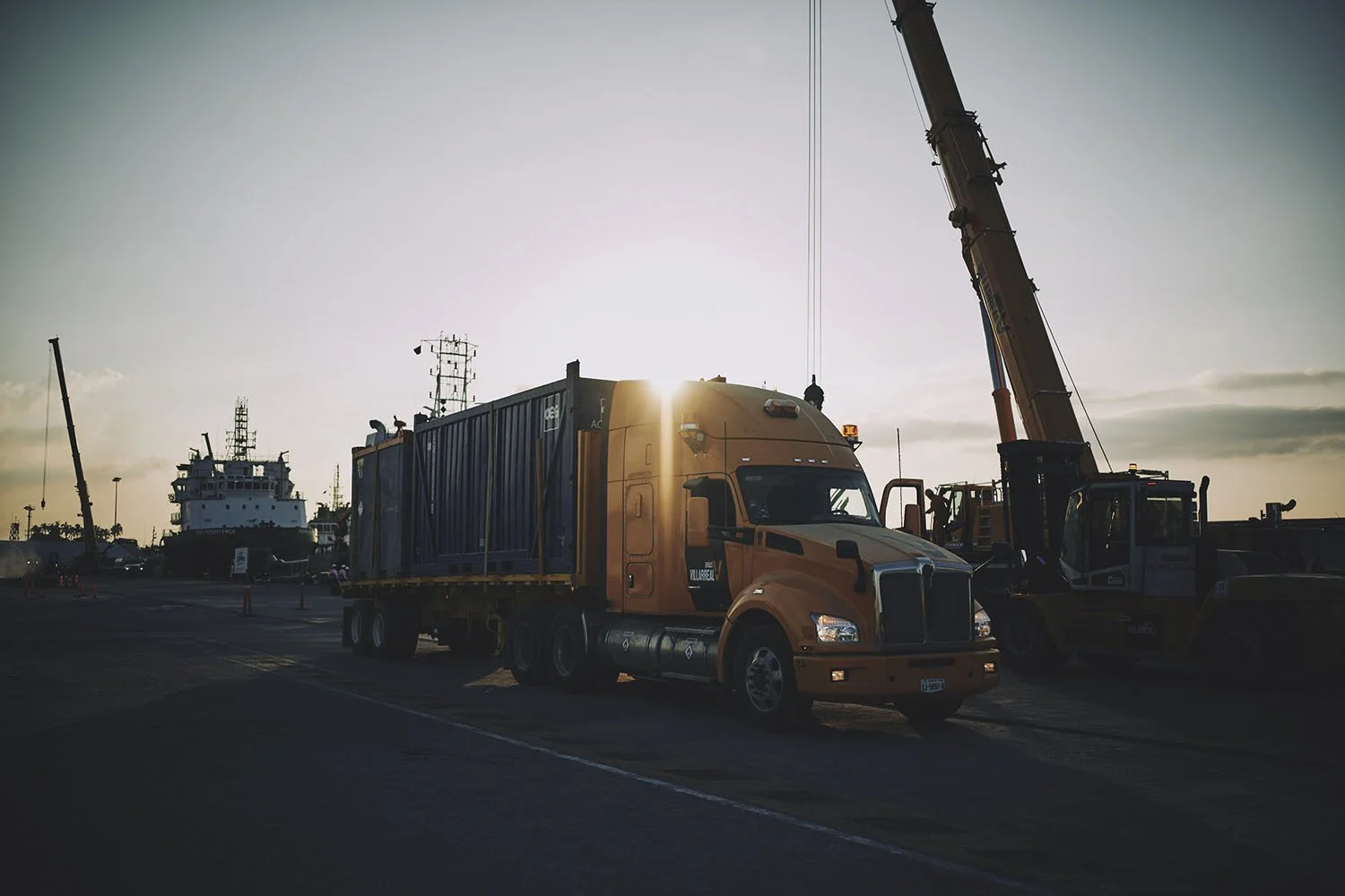 Offshore industrial photography on an Oil rig in the Gulf of Mexico by Bosiet photographer Matthew Lloyd