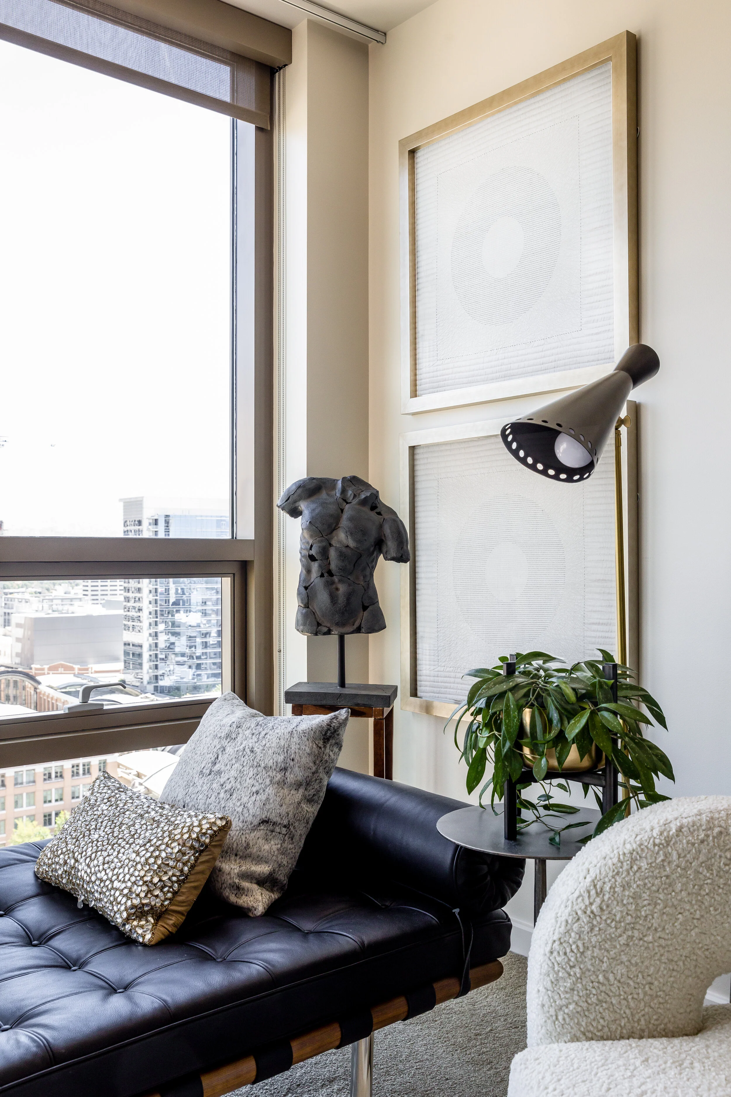 Urban Apartment 