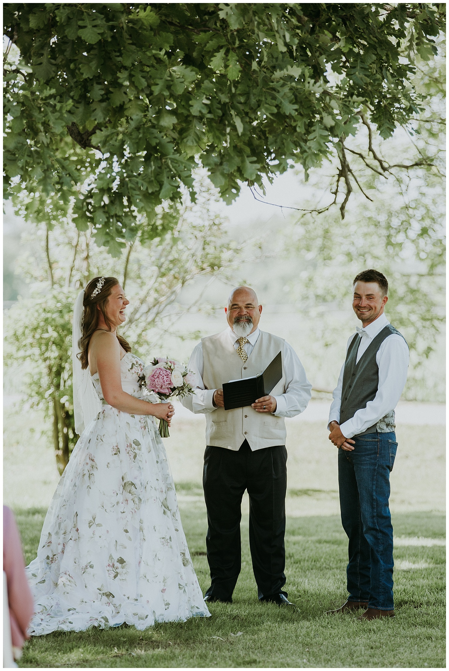 Front Yard Ceremony in Trenton, Ontario | Holly McMurter Photographs