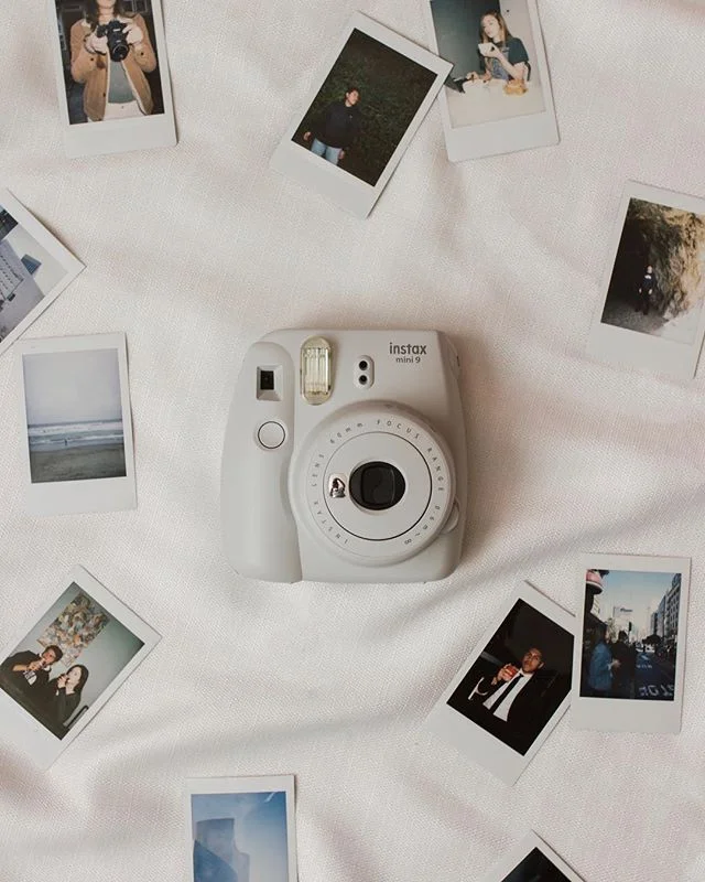 ✨ GIVEAWAY ✨ (details below) So happy to have a small but amazing following who is always checking up on me and supporting my work. As a thank you i&rsquo;ll be giving away a Fujifilm Instax Mini 8 camera along with some other goodies to ONE lucky fo