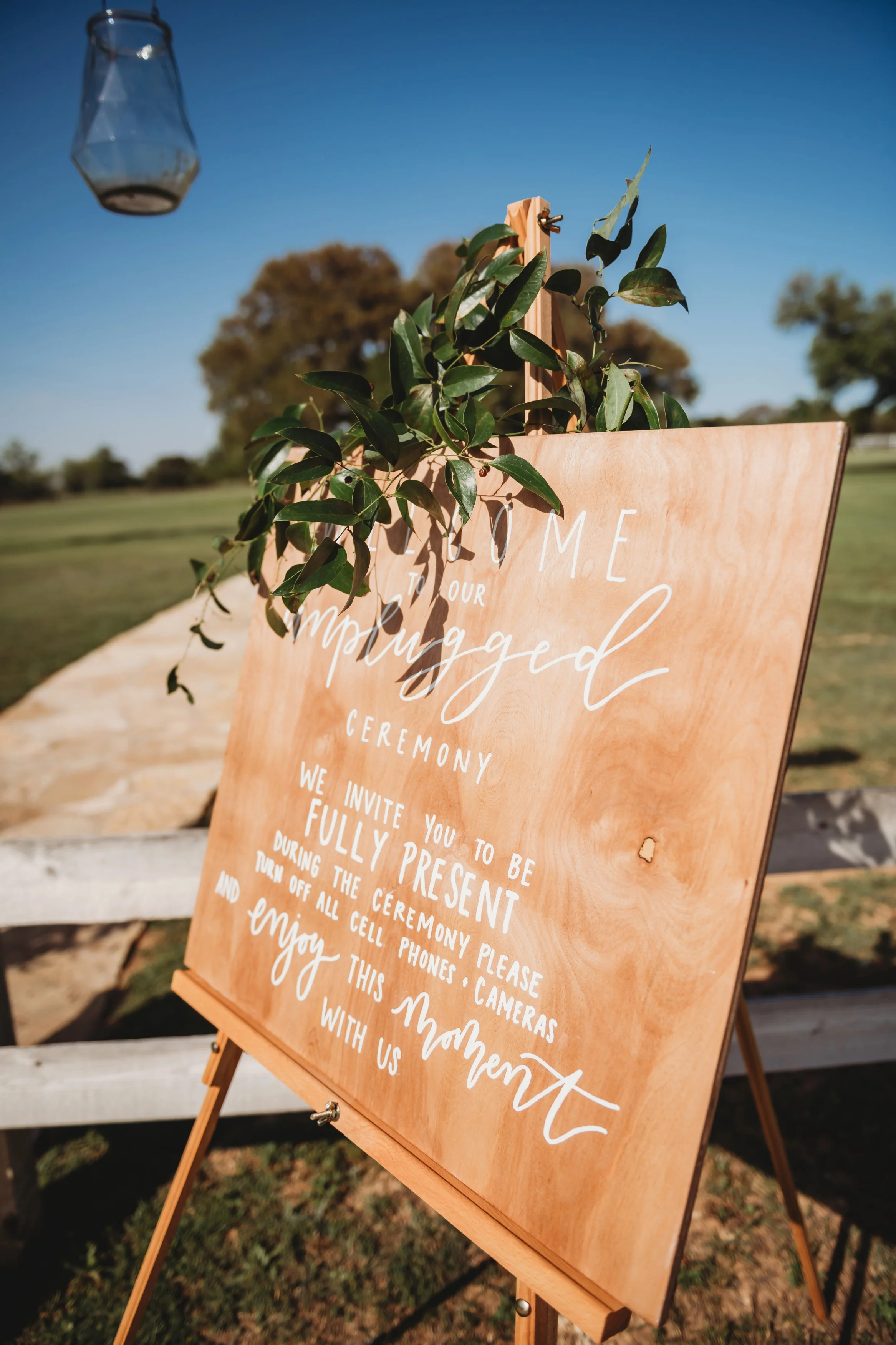 The-White-Fiore-Five-Oaks-Farm-Fort-Worth-Wedding-Planner-Ceremony_005.jpg