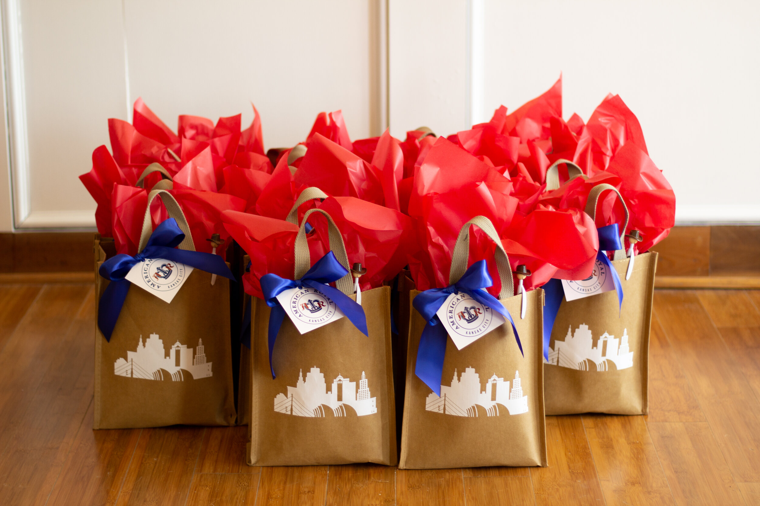 15 DIY Swag Bag Ideas for Clients, Events, and Giveaways - Avery