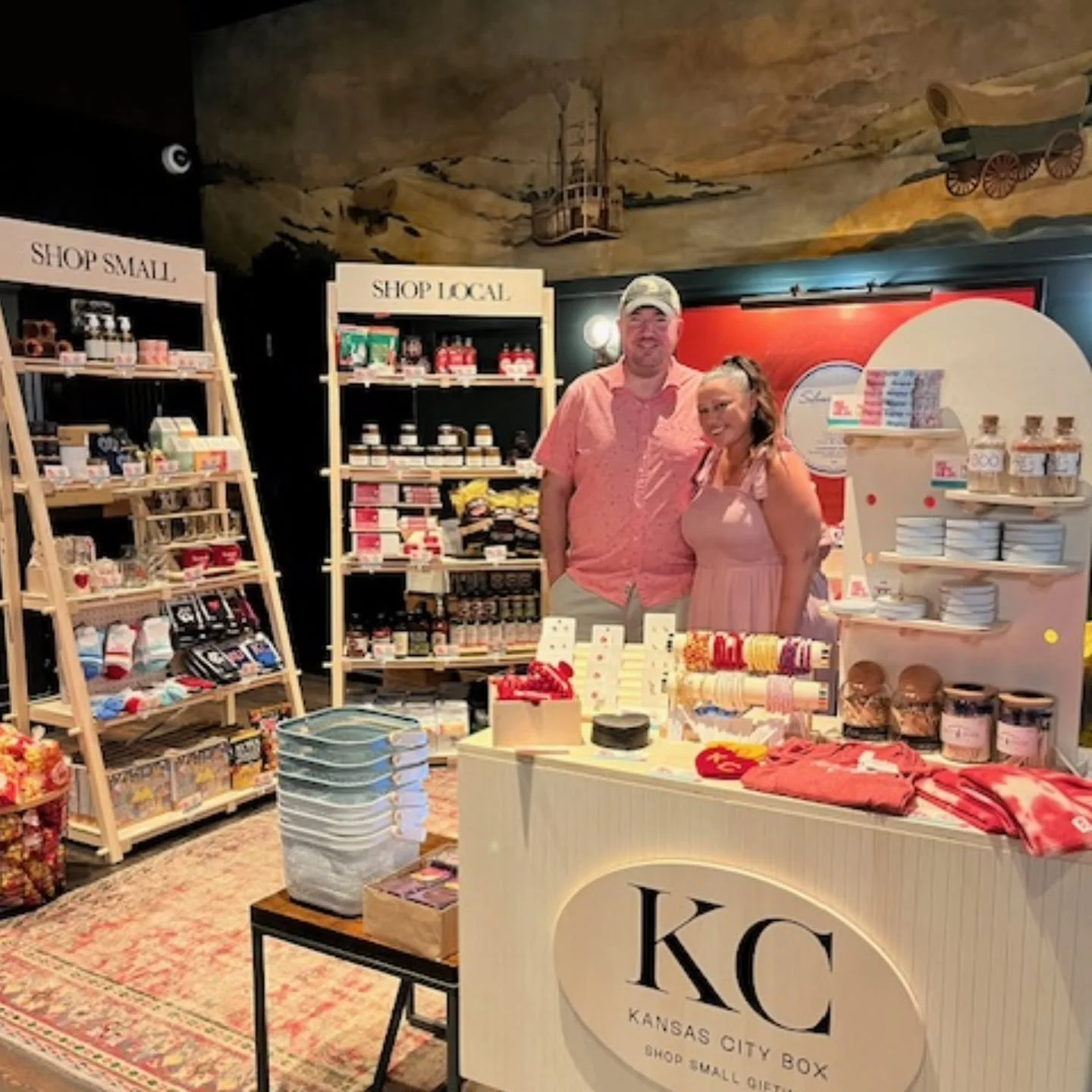 HAPPY SMALL BUSINESS SATURDAY! 

Thank you to everyone who has already shopped with us not only today, but throughout the past year! In 2024, we worked with over 180 small and local businesses curating thoughtful gift suites and looking forward to se