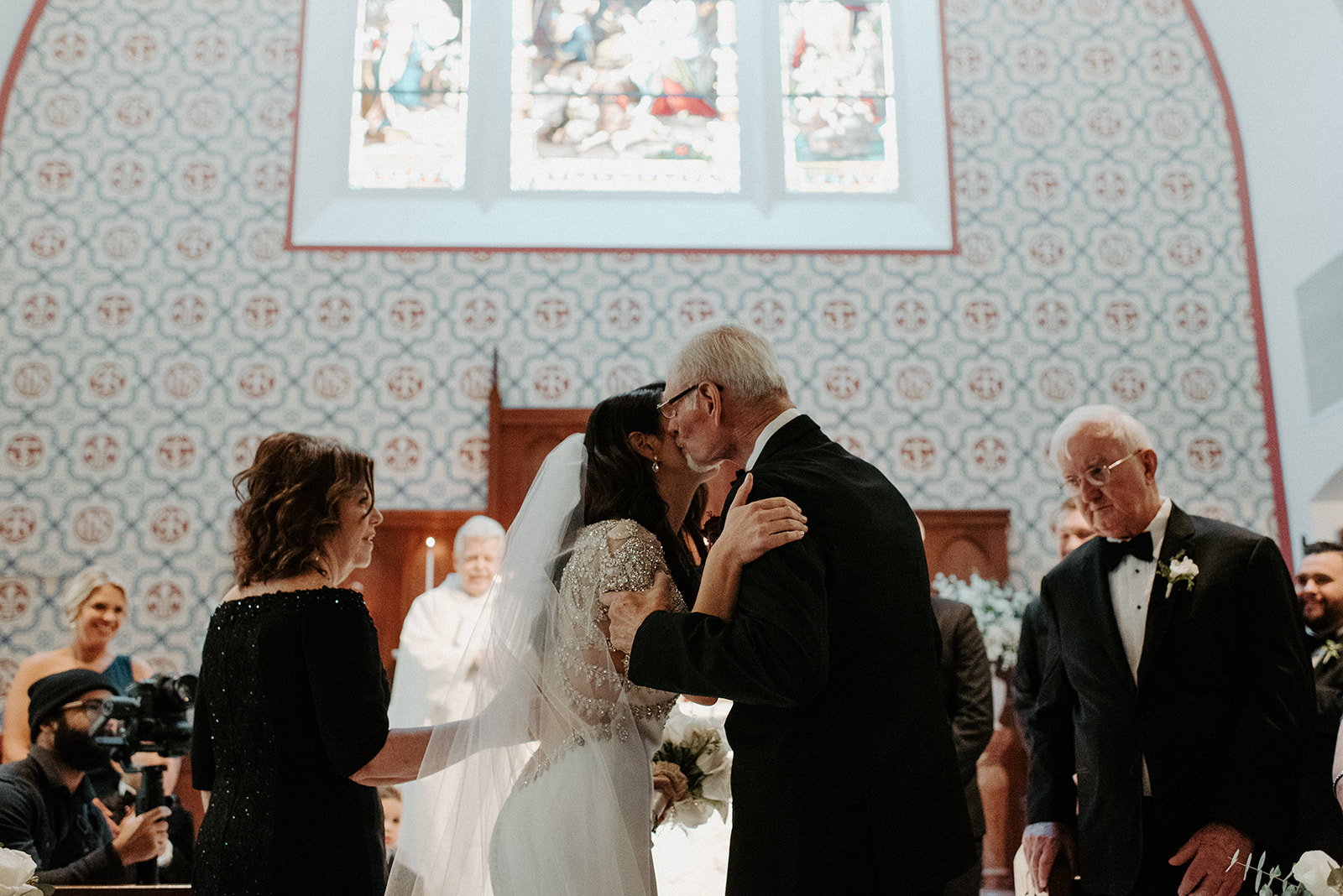 1920's Great Gatsby Inspired Wedding | Our Lady of Good Voyage Wedding | Downtown Boston Wedding | Boston Wedding Photographer