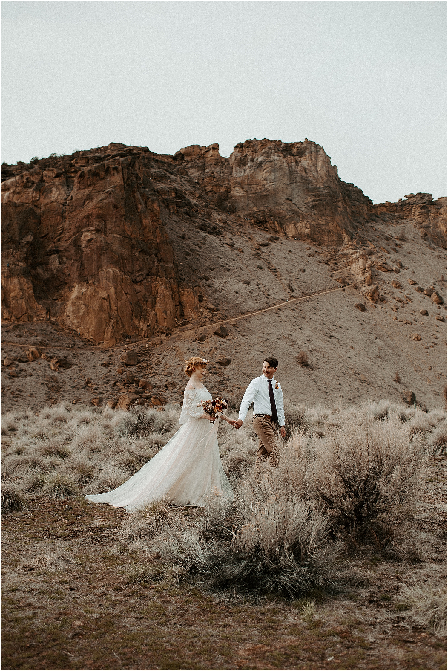 ABBYANDPAT-oregonelopement-smithrock-madelinerosephotographyco_0030.jpg