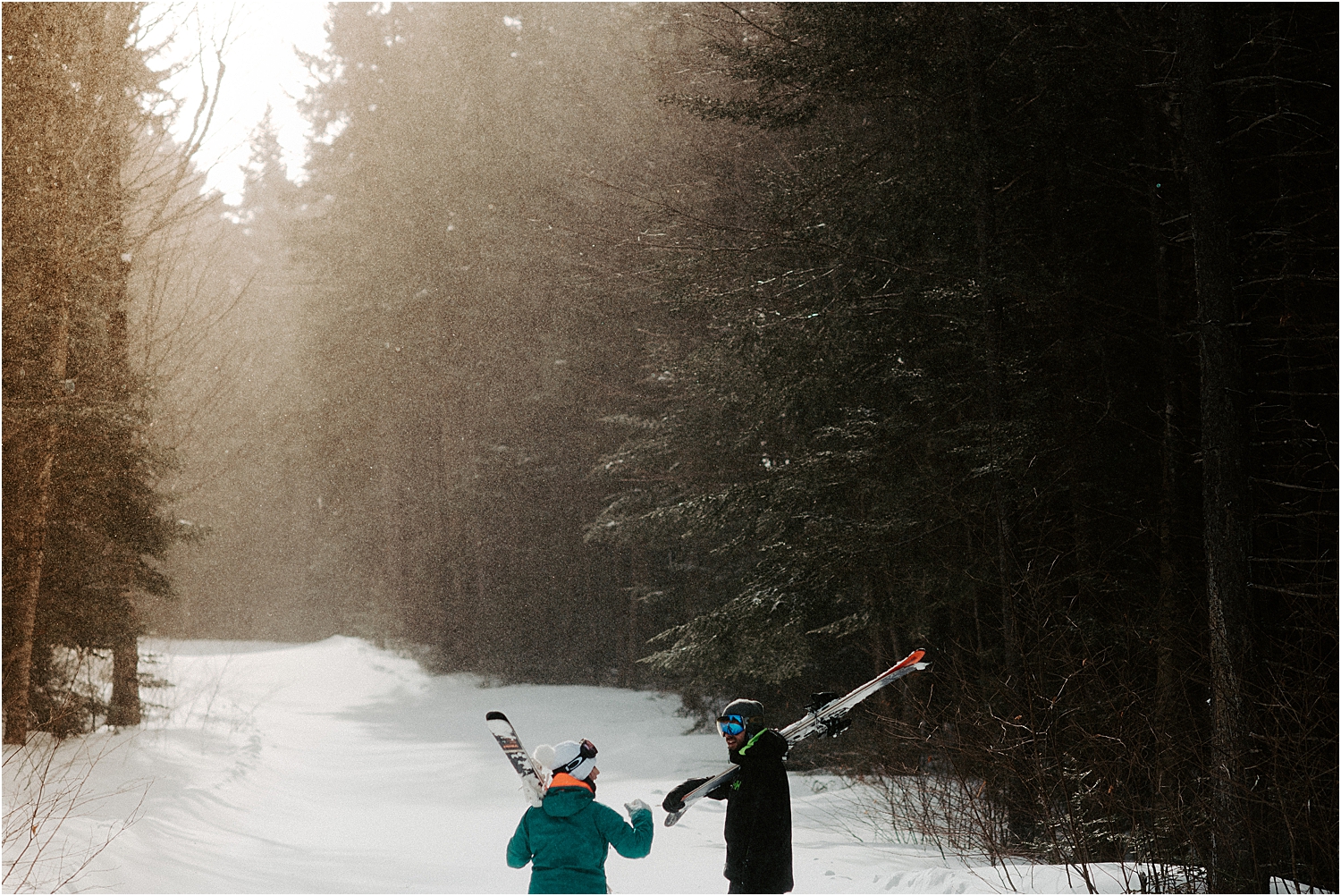 Adventurous Skiing Engagement Session | Oregon Wedding Photographer