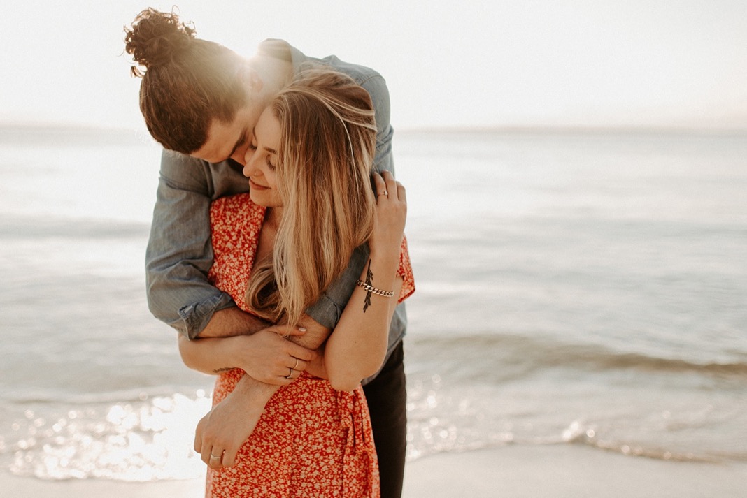 Coastal Oregon Engagement Session | Oregon Wedding Photographer