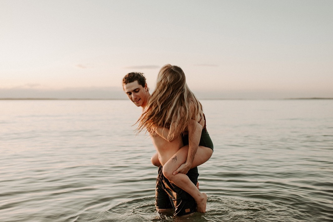 Coastal Oregon Engagement Session | Oregon Wedding Photographer