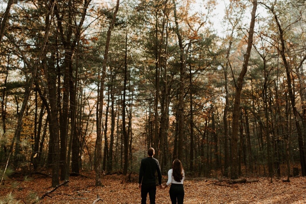 Samantha and Victor's Fall Foliage Anniversary Session | Oregon Wedding Photographer