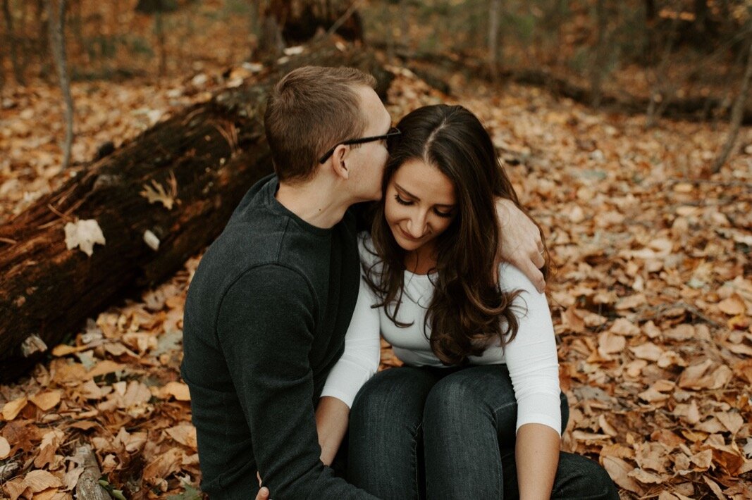 Samantha and Victor's Fall Foliage Anniversary Session | Oregon Wedding Photographer