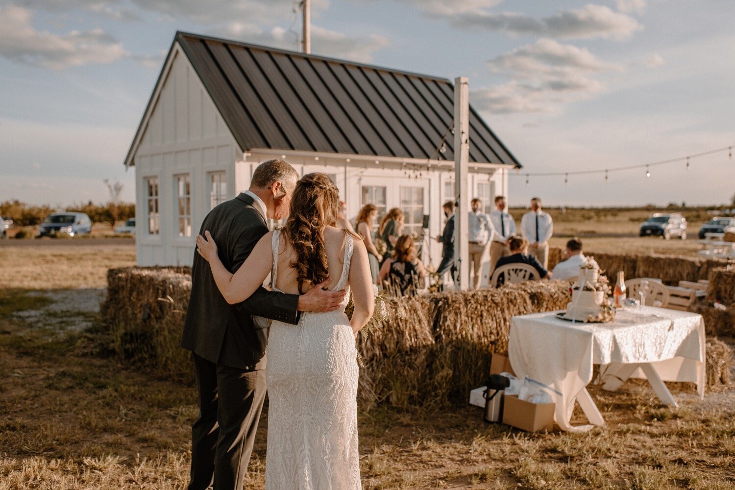 Mary Ann and Ron's Drive Thru COVID19 Wedding at the Farm House on Green Bluffs | Oregon Wedding Photographer