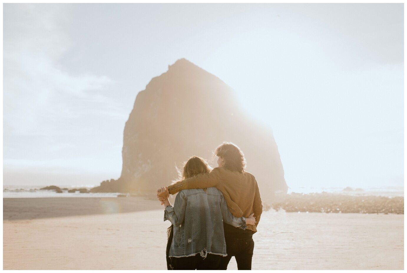 Engagement Session at Cannon Beach - Madeline Rose Photography - PNW Elopement Photographer_0001.jpg
