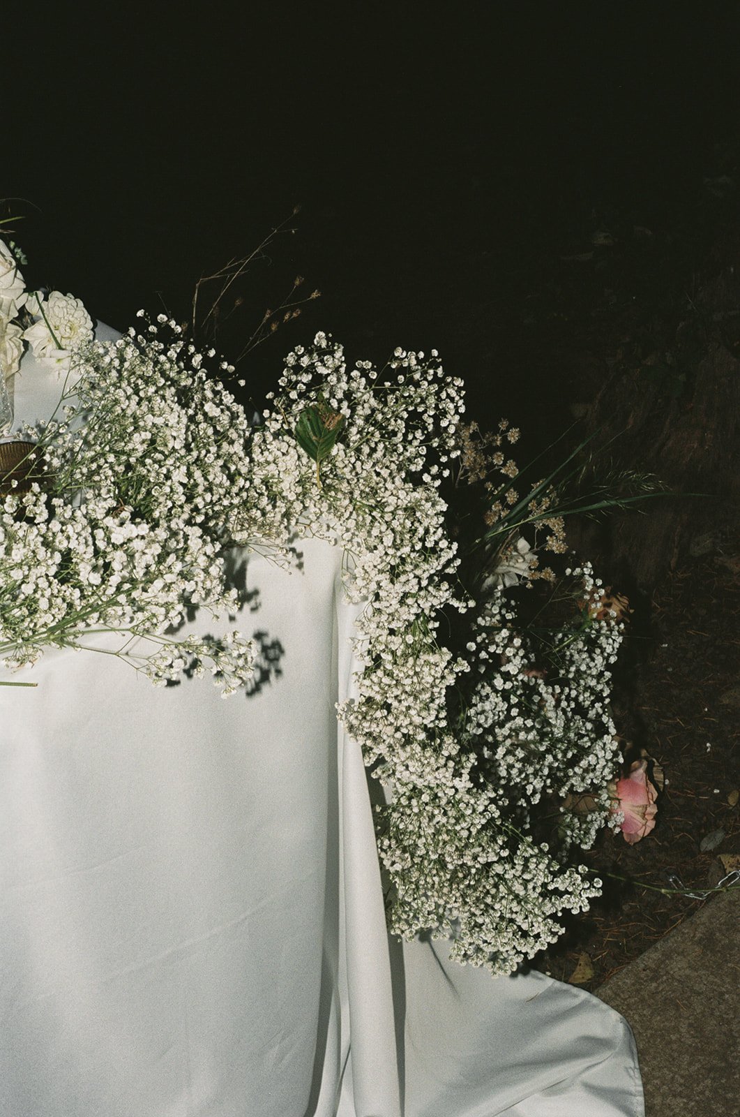 CLOYNEANDNICK-oregonwedding-bridalveillakes-film-madelinerosephotographyco-69_websize.jpg