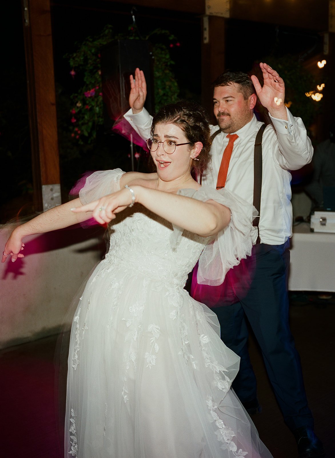 ELIZABETHANDMATT-oregonwedding-bridalveillakes-film-madelinerosephotographyco-59_websize.jpg