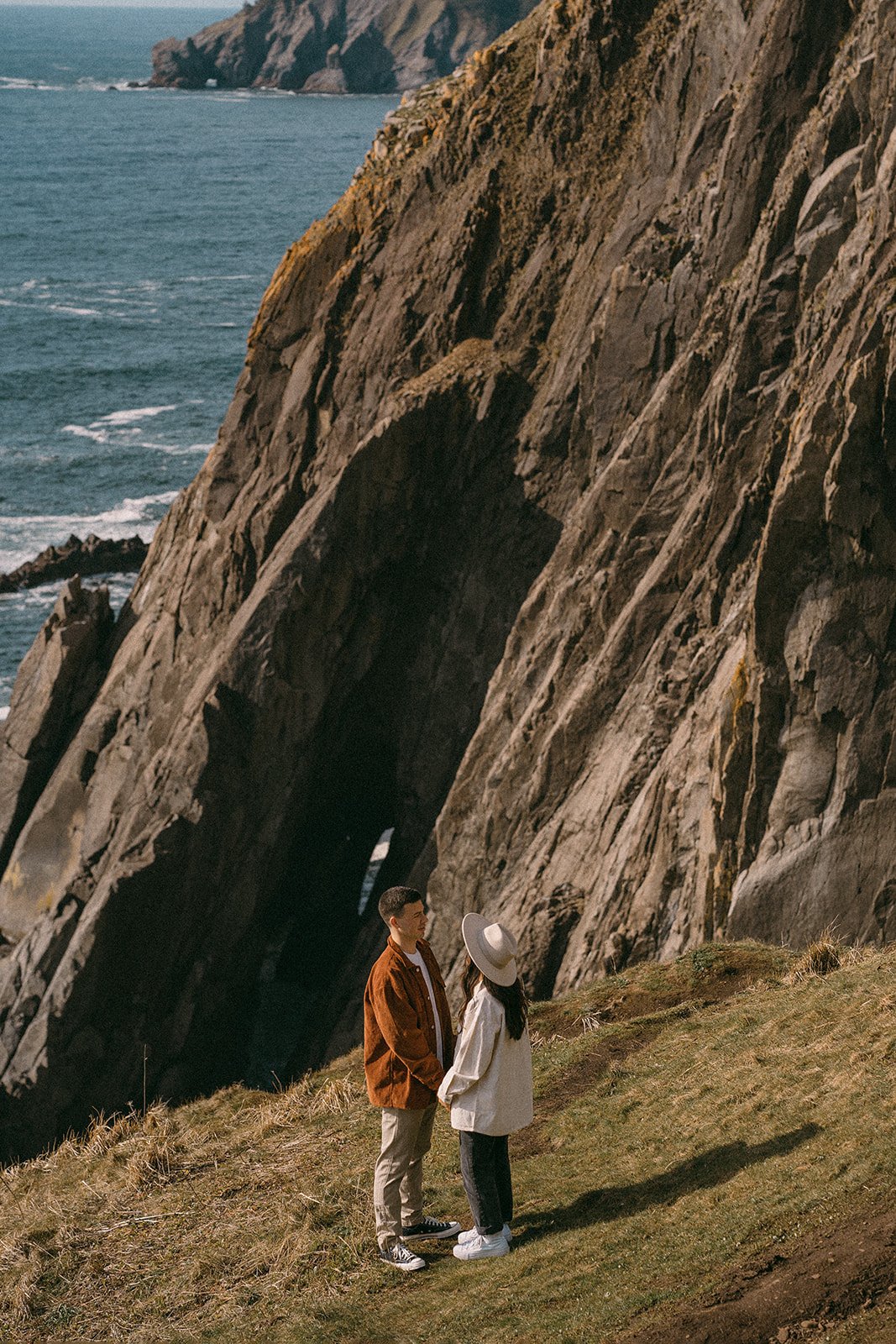 LAURANANDJACOB-oregonengagementsession-oregoncoast-elkflats-madelinerosephotographyco-45_websize.jpg