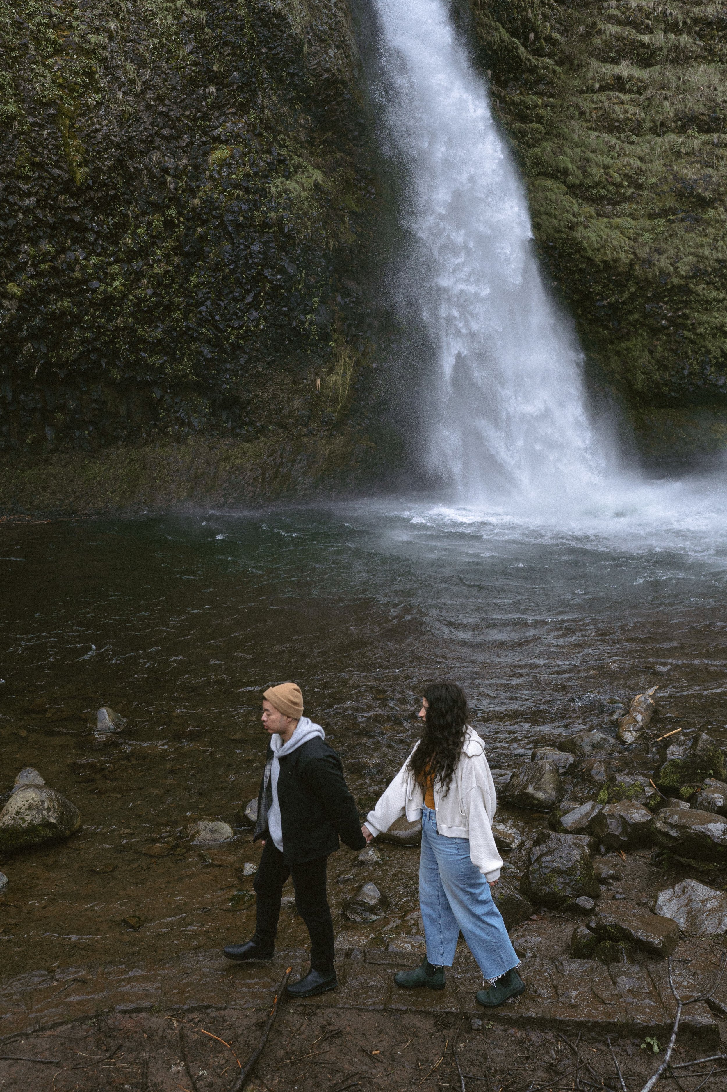 LINDSEYANDBRIAN-oregonengagement-columbiarivergorge-sneakpeeks-madelinerosephotographyco-15.jpg