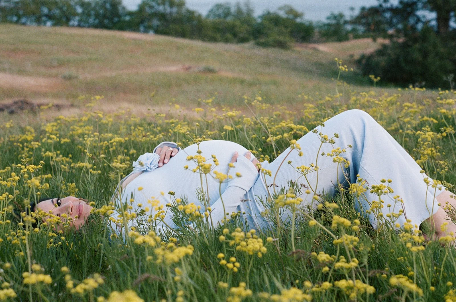 Wildflower Maternity Photos at Catherine Creek in the Gorge