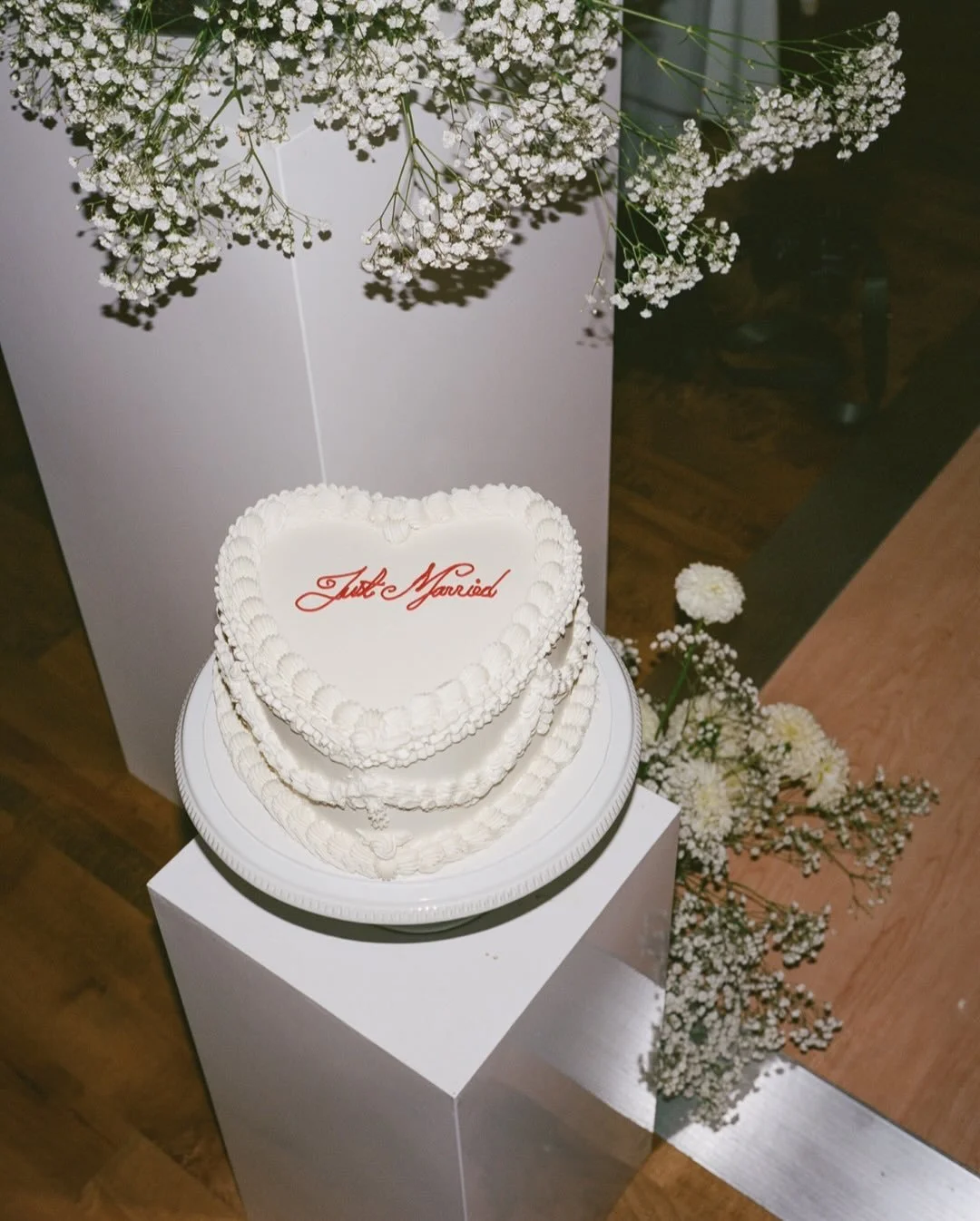 Wedding cake on film, before, during, and after 🍰

Photography @madelinerosephoto
Hair @entrusthairpdx
Makeup  @cathlandgraf
Venue @thearclightvenue
Catering @thehivecateringco
Dress @aandbe_portland
Florist @kismetfloraldesign
Groom&rsquo;s attire 