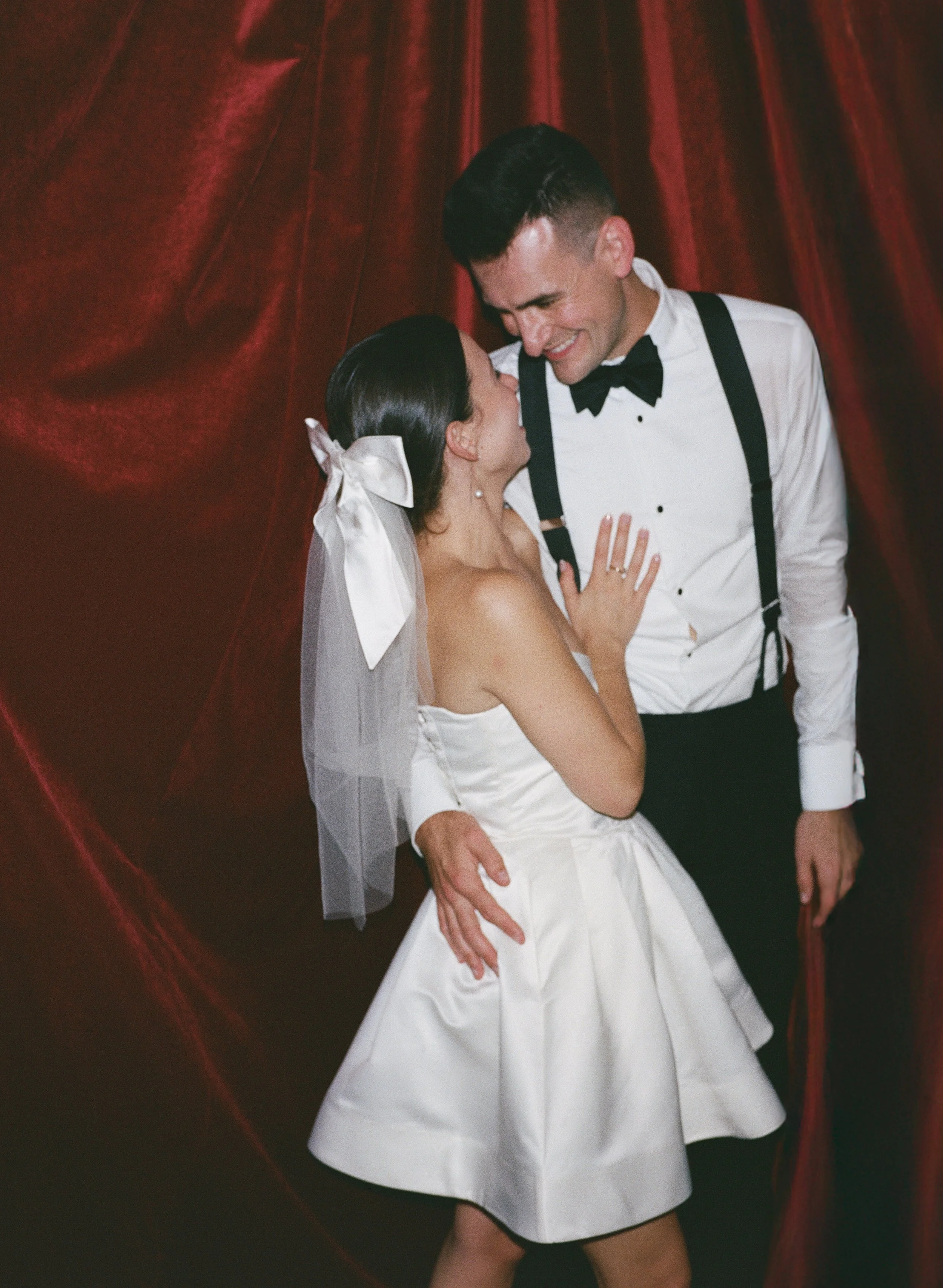 MADELINEANDCOLE-oregonwedding-thearclight-filmscans-madelinerosephotographyco-176.jpg