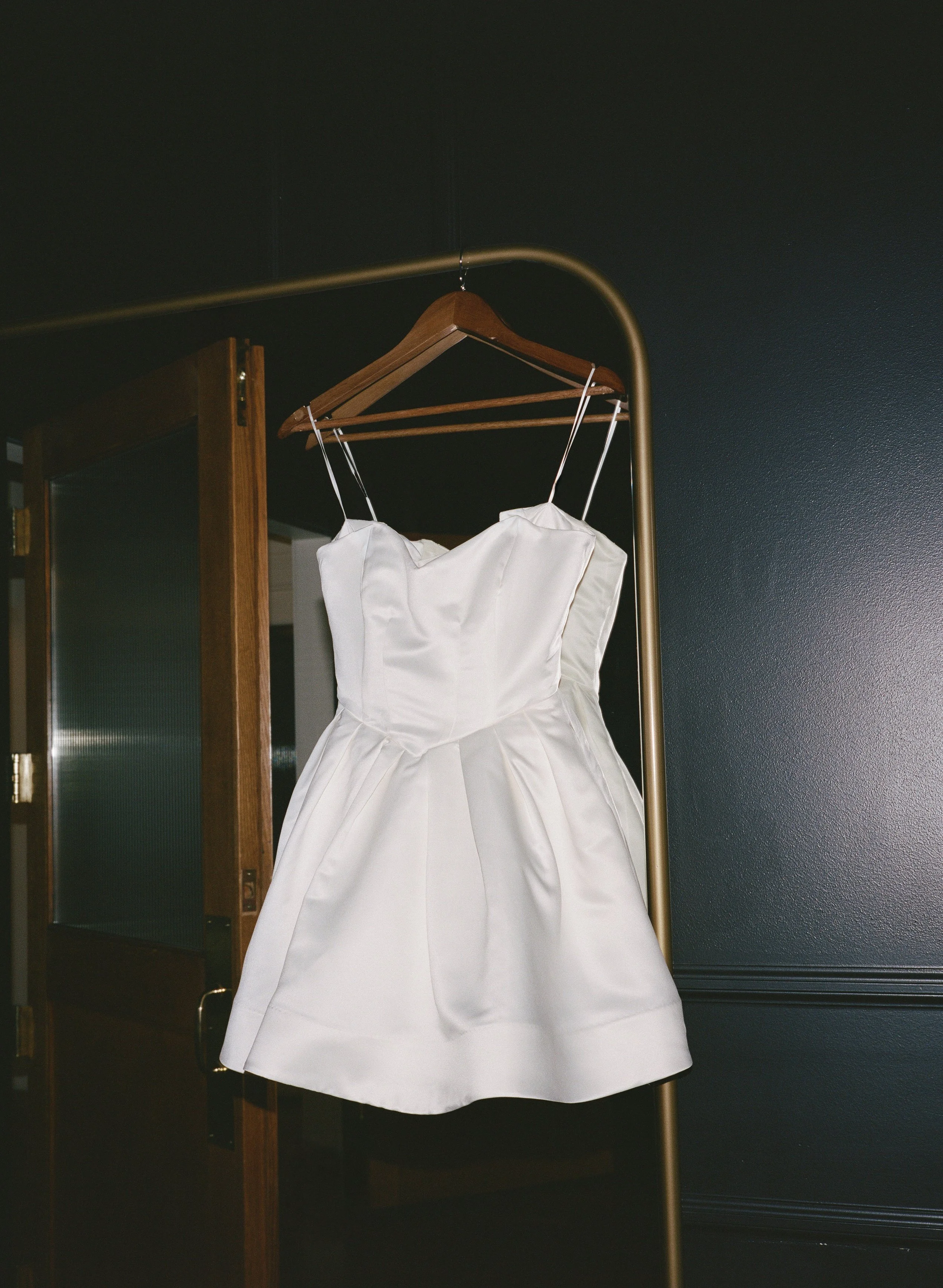 MADELINEANDCOLE-oregonwedding-thearclight-filmscans-madelinerosephotographyco-10.jpg