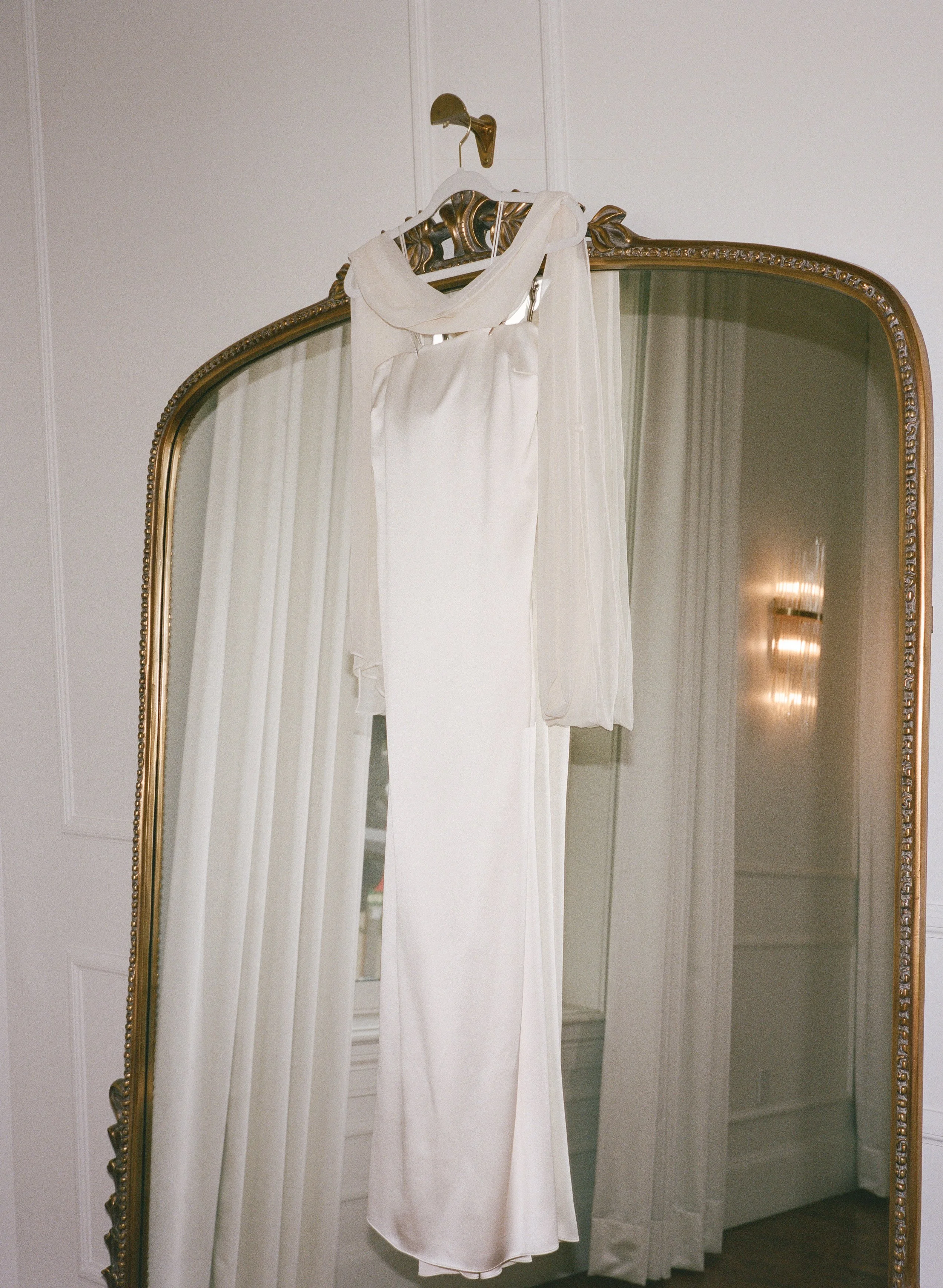 MADELINEANDCOLE-oregonwedding-thearclight-filmscans-madelinerosephotographyco-8.jpg