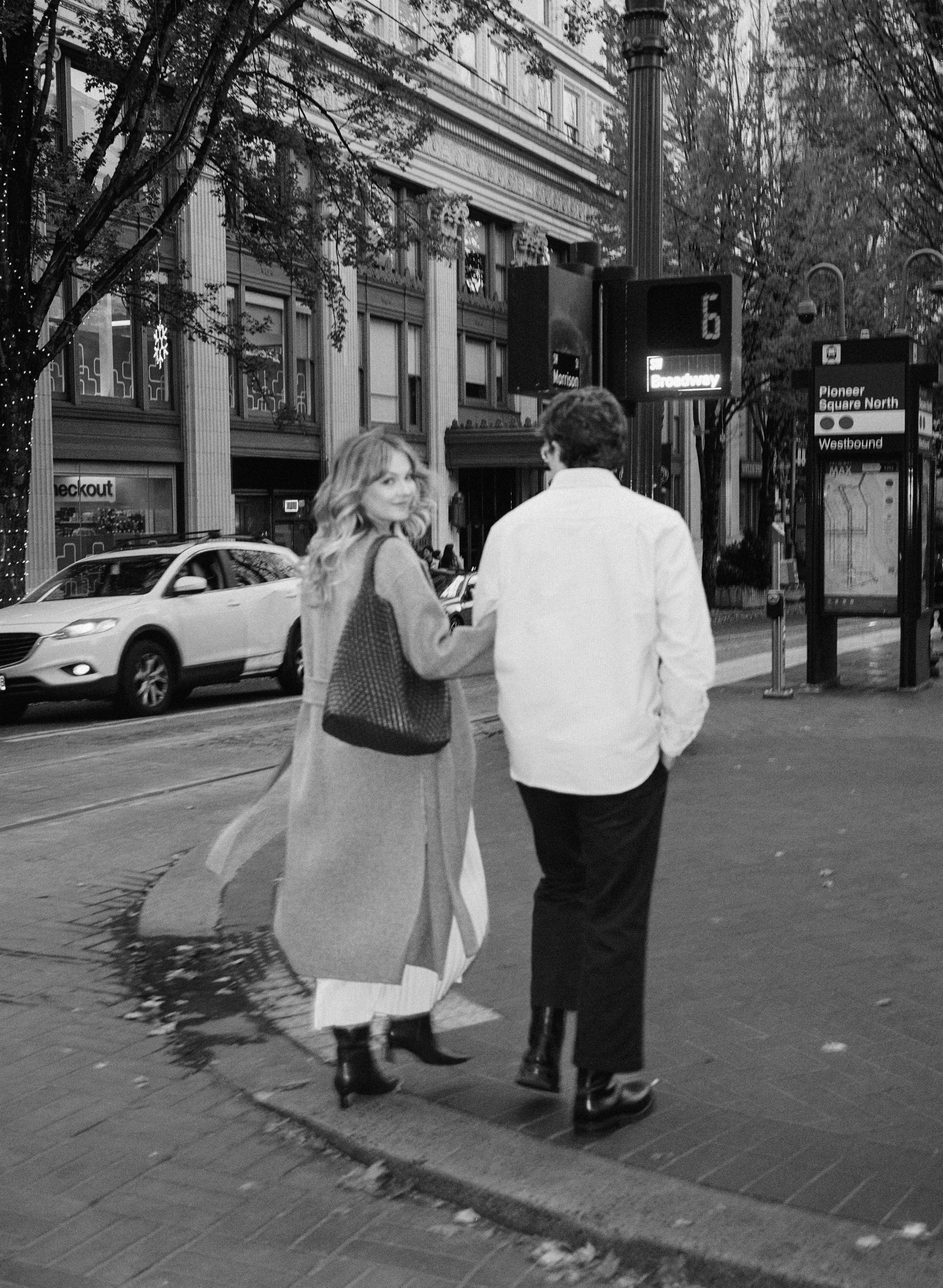 MADELINEANDBRIAN-oregonengagement-portland-filmscans-madelinerosephotographyco-39 (1).jpg