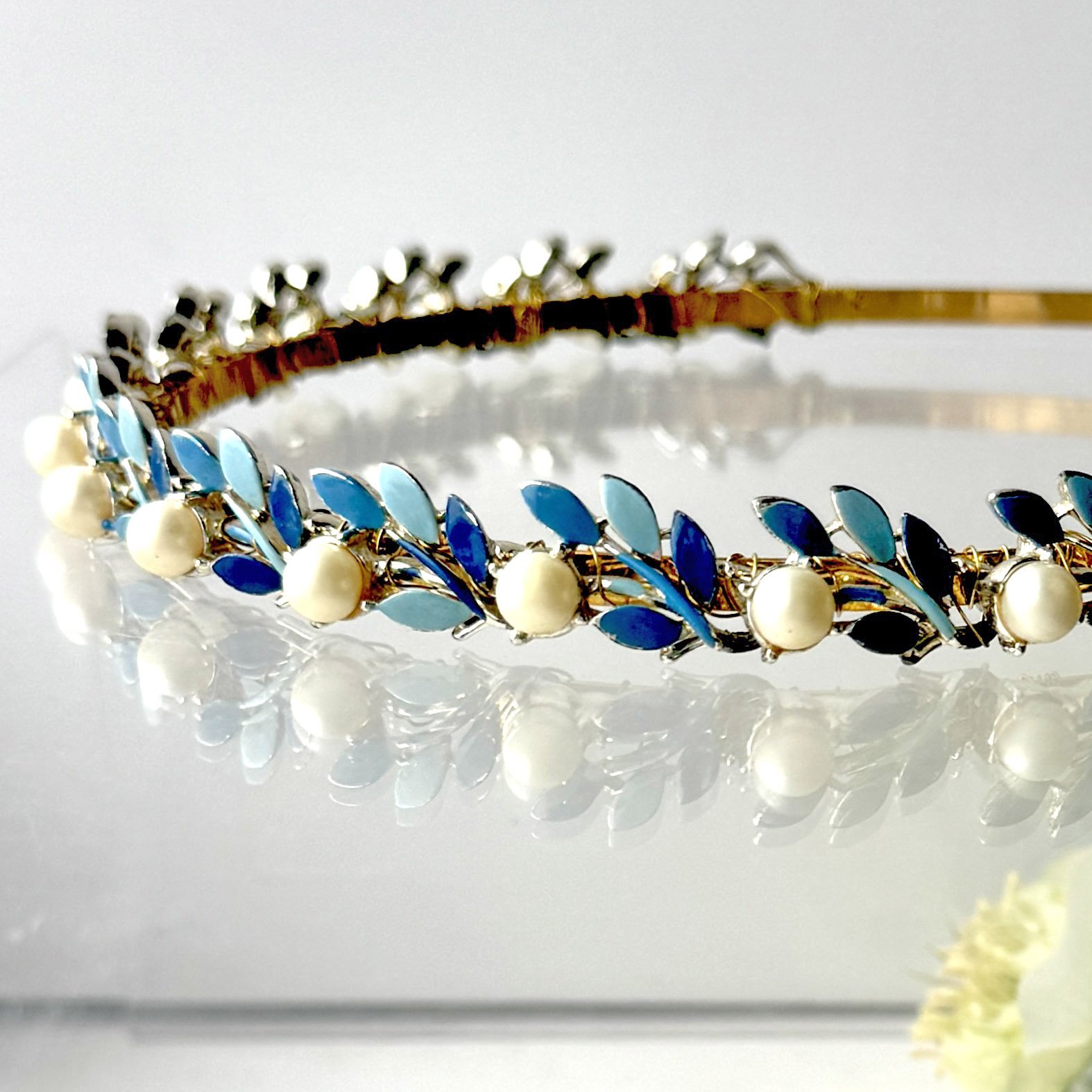 1950s vintage blue bridal headpiece with pearls, vintage hair accessories