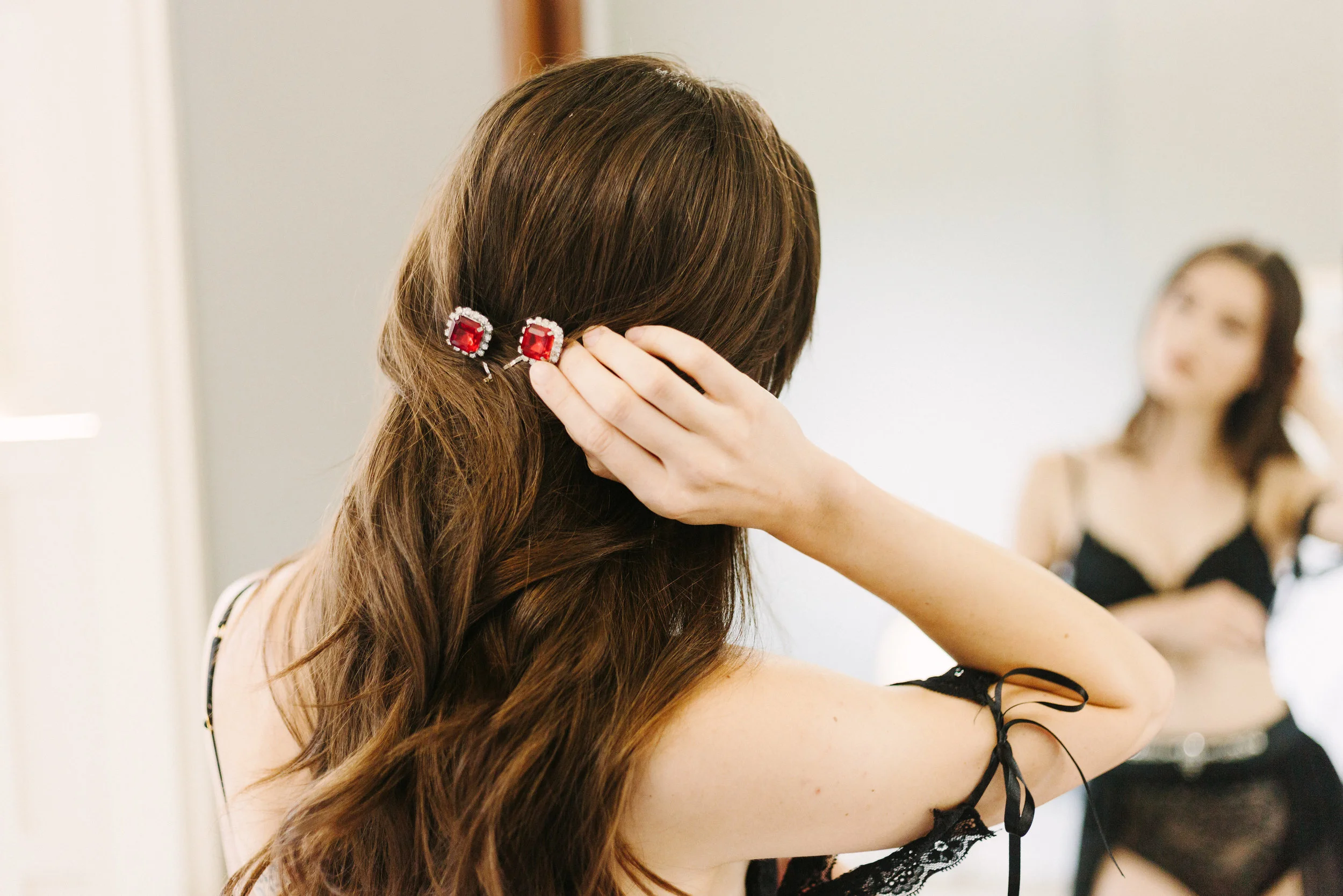 Red and clear diamanté hair pins
