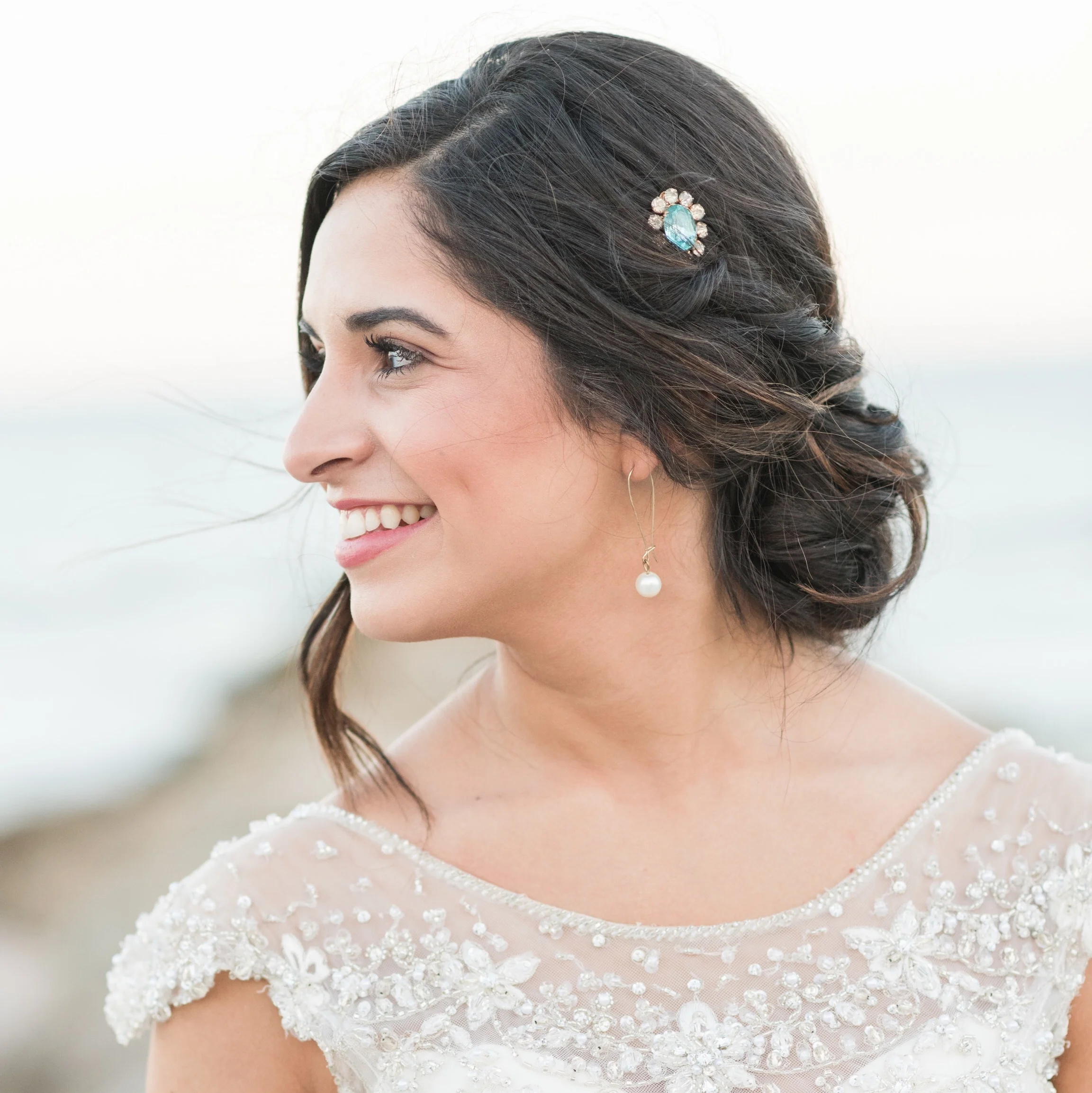 Single Aquamarine Diamanté Hair Pin VA069 - vintage adornments