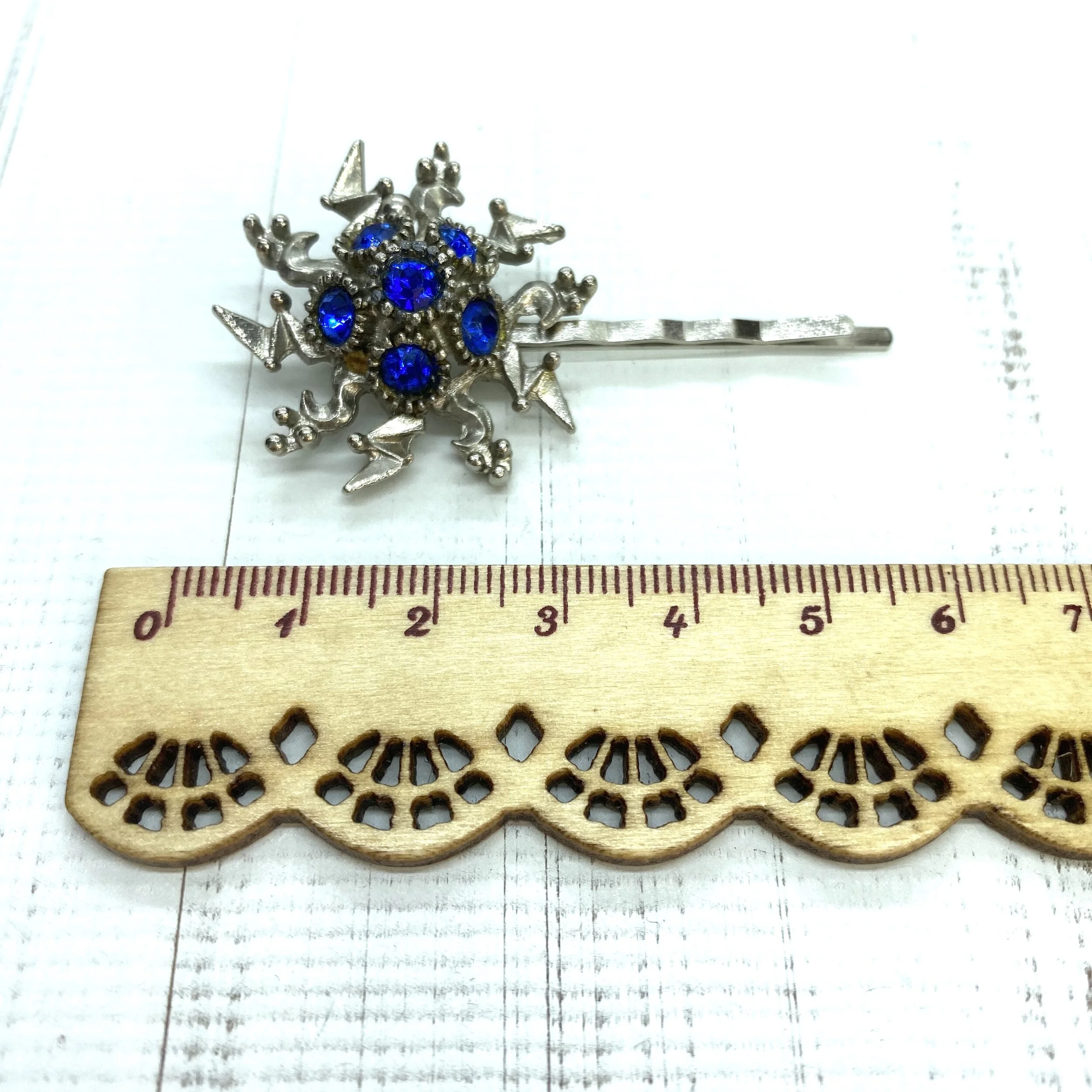 vintage blue hair clip