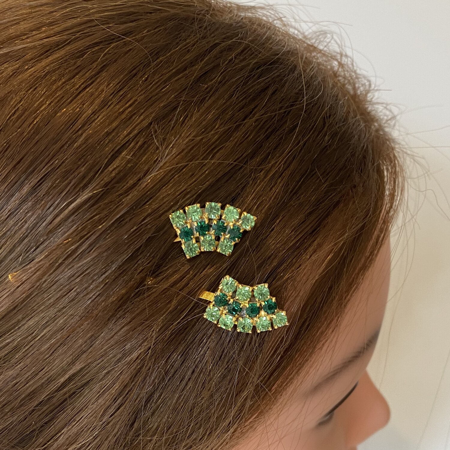 Vintage 1950s Green Diamante Rhinestone Hair Pins — Vintage Hair  Accessories by Vintage Adornments