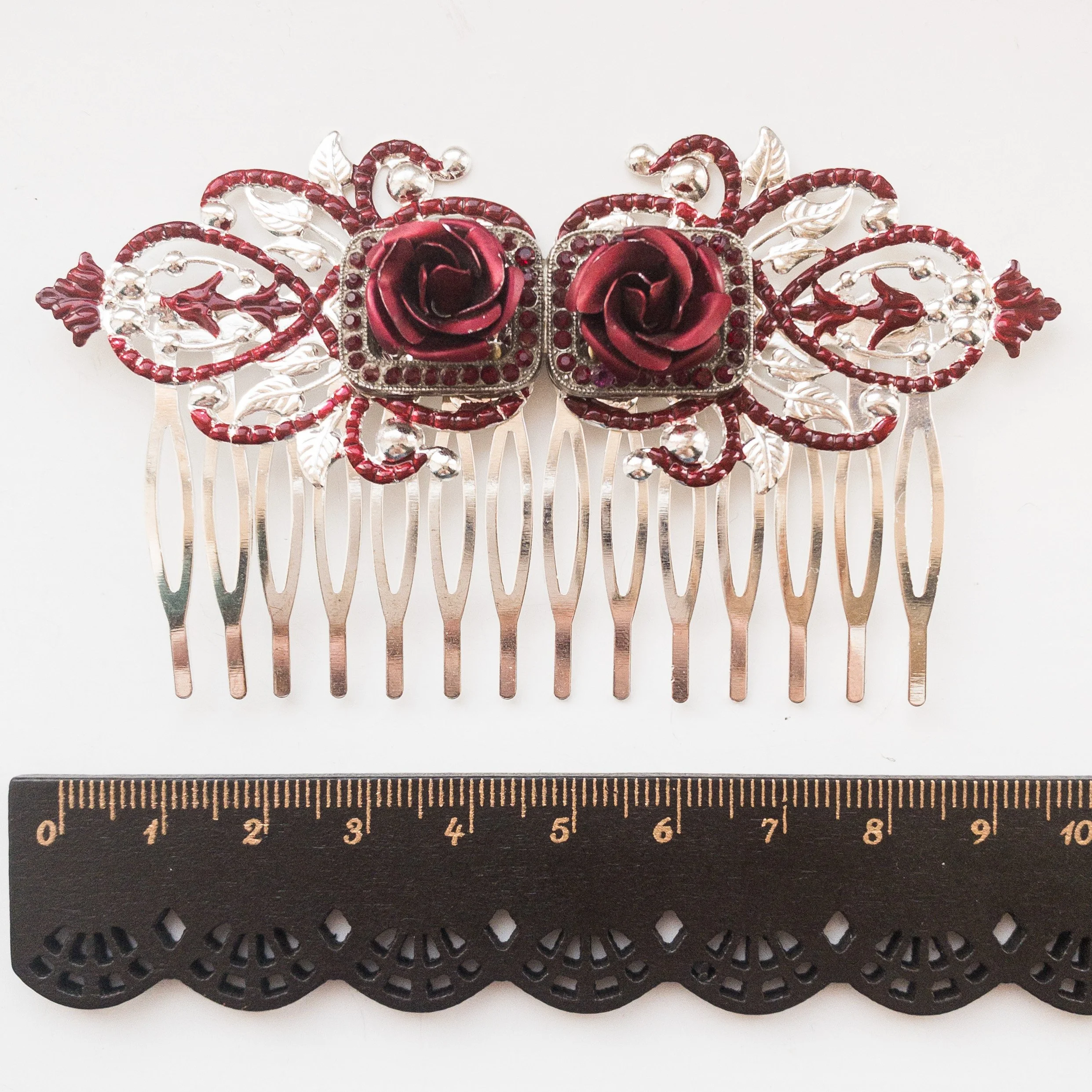 vintage 1950s red flower hair comb