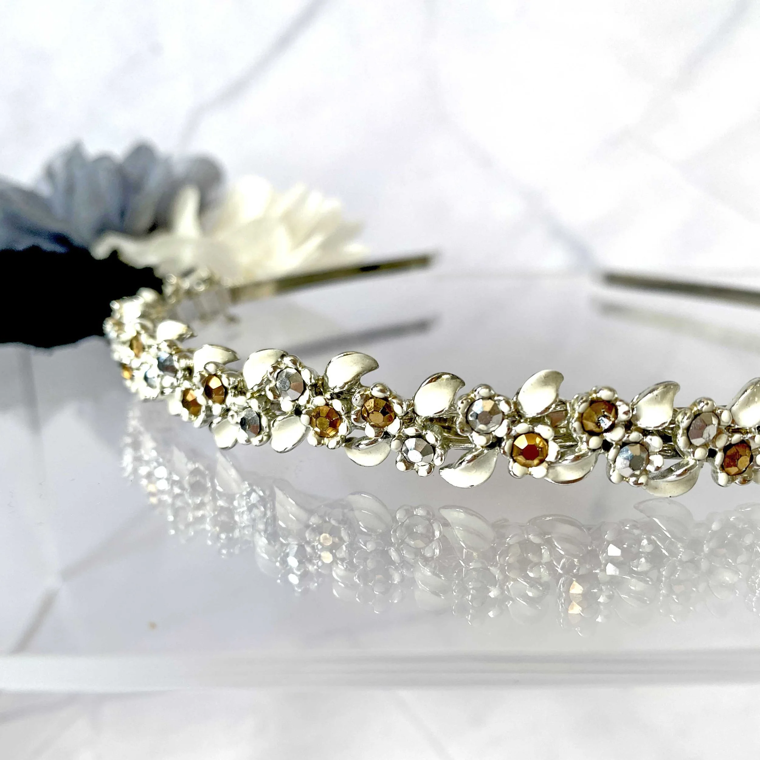 vintage 1950s silver gold white bridal wedding hair piece