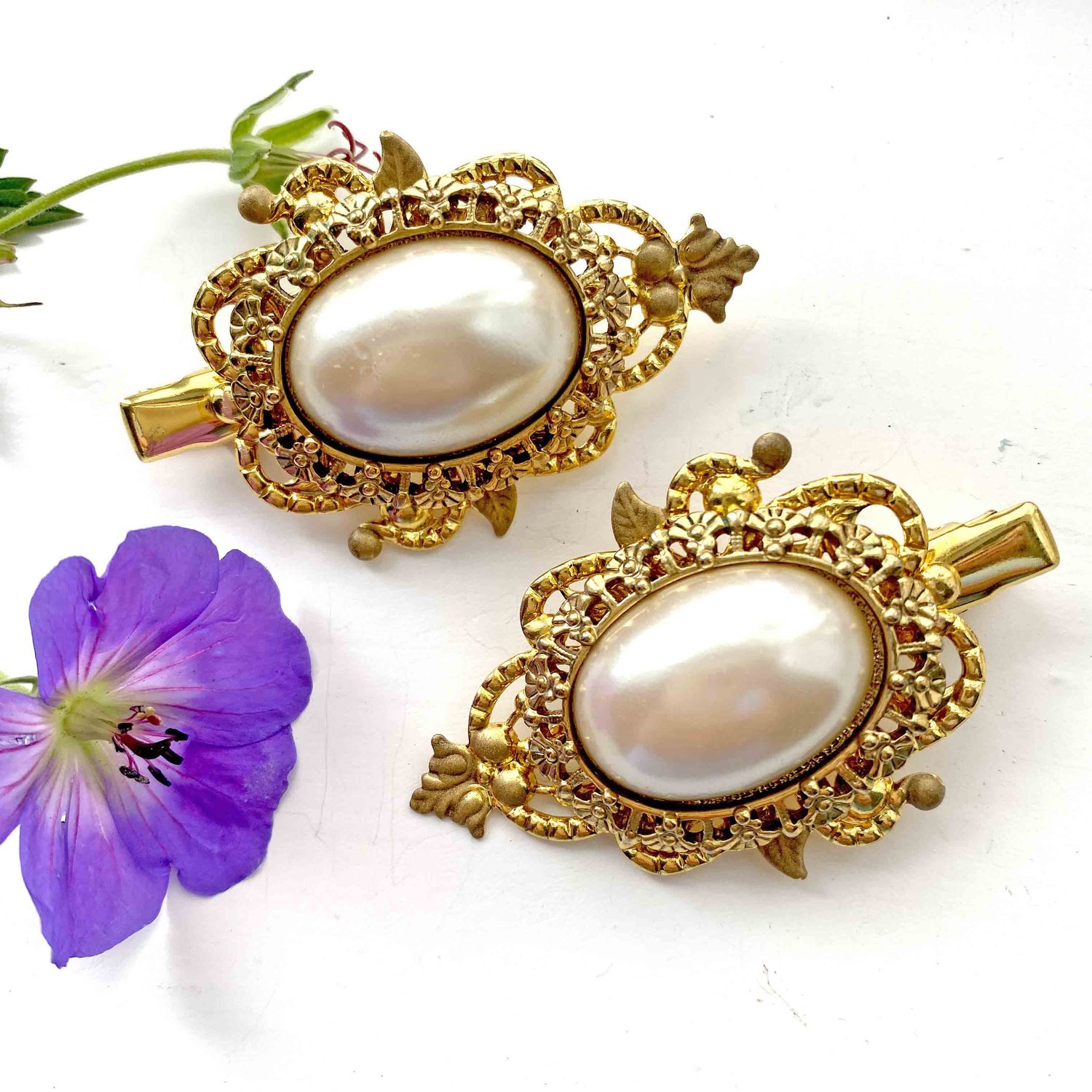 Pair of Vintage 1950s Pearl Golden Filigree Bridal Wedding Hair Clips — Vintage Hair Accessories by Vintage Adornments Pair of Vintage 1950s Pearl Golden Filigree Bridal Wedding Hair Clips — Vintage Hair Accessories by Vintage Adornments