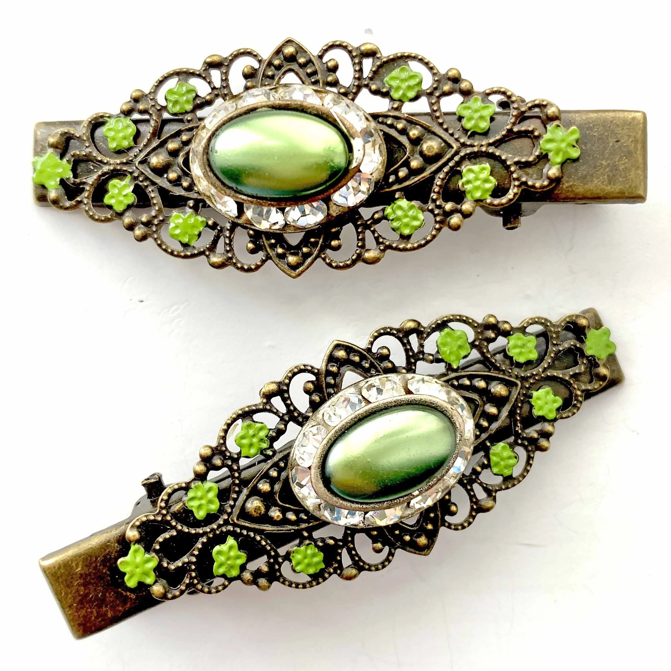 vintage 1950s green pearl rhinestone jewelled crocodile clips