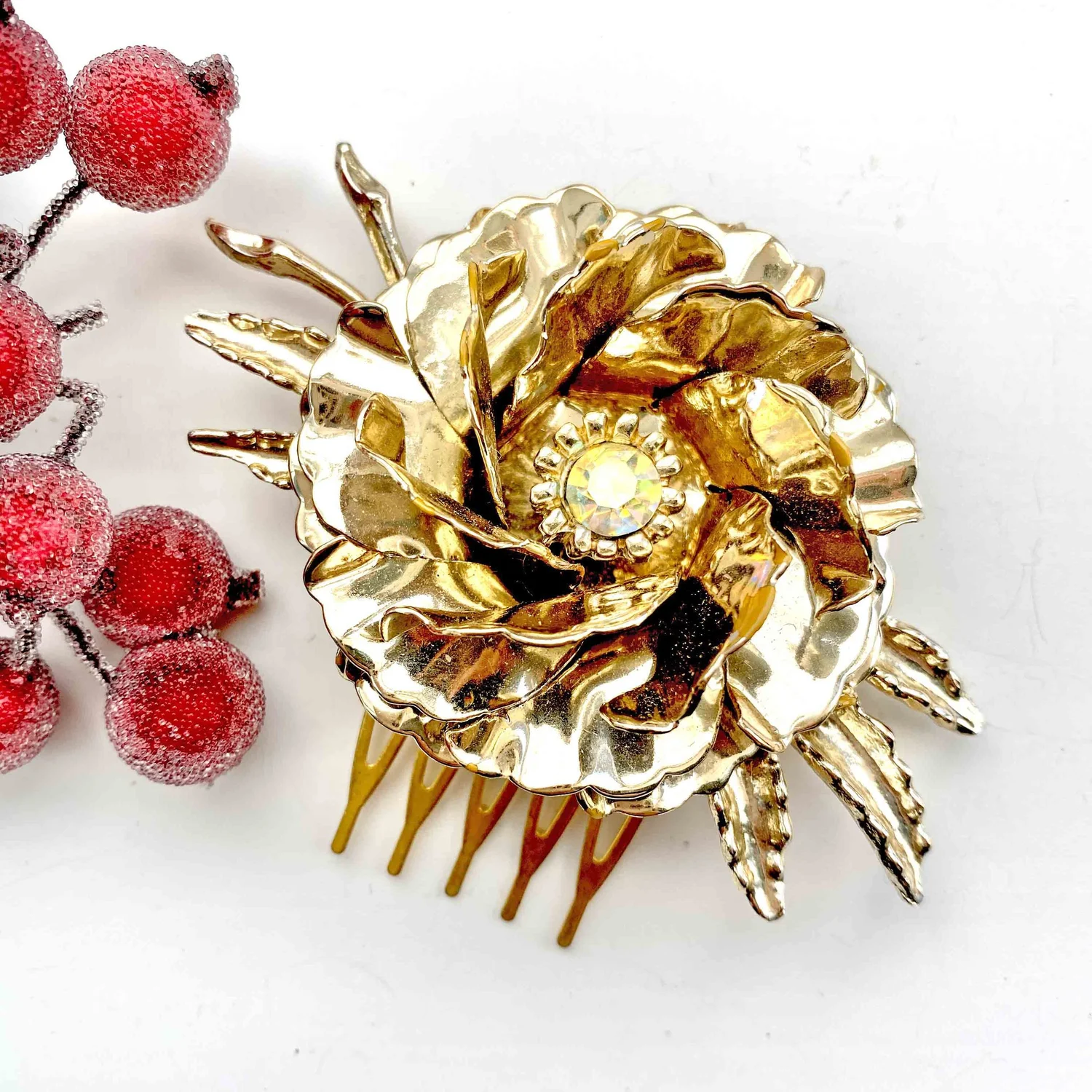Vintage 1950s Gold Metal Rose Hair Comb — Vintage Hair 