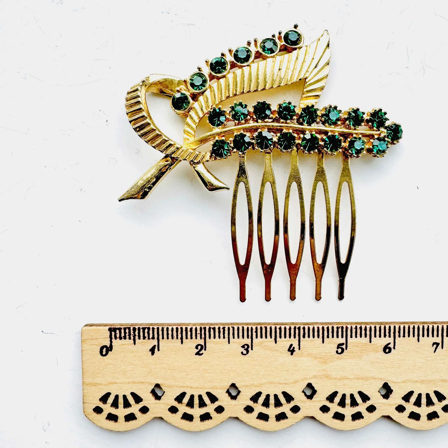 1950s Vintage Emerald Green Rhinestone Leaf Hair Comb 