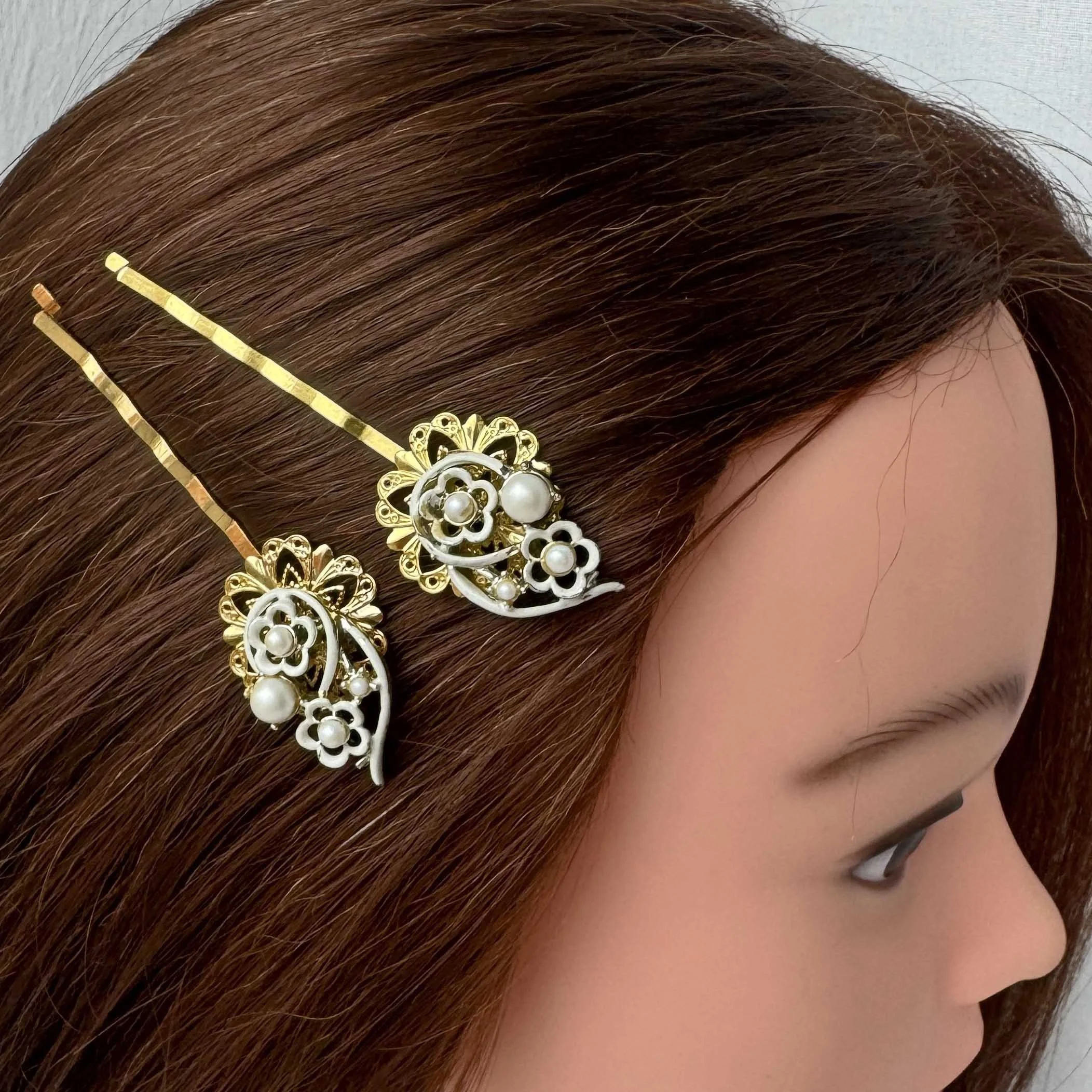 1950s Vintage Gold Pearl Floral Hair Clips -vintage hair accessories