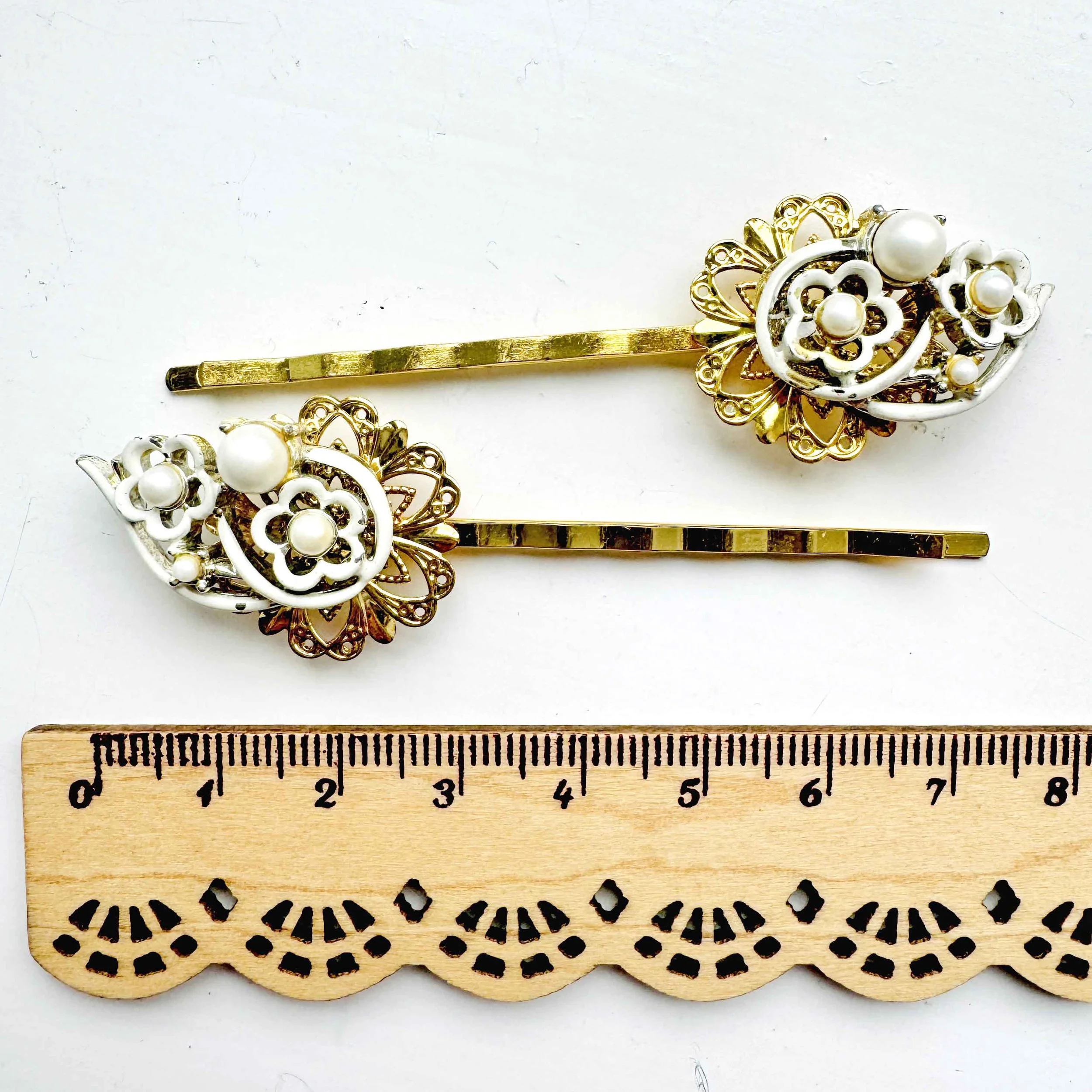 1950s Vintage Gold Pearl Floral Bobby Pins -vintage hair accessories