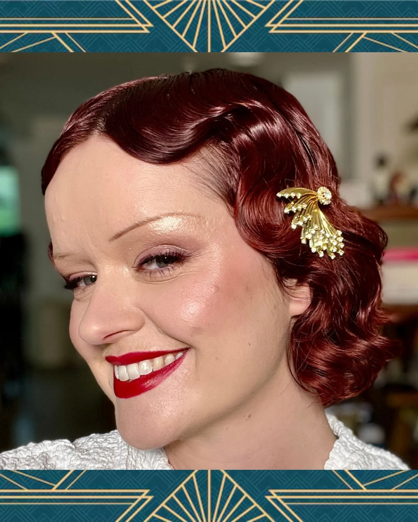 Art Deco hair accessories perfect for a Great Gatsby party or 1920s themed wedding!
I&rsquo;m blown away by how stunning my #realbride @rosanna.mcnamara looks in my Art Deco shooting star hair pins. Absolutely breathtaking. Here&rsquo;s what she had 