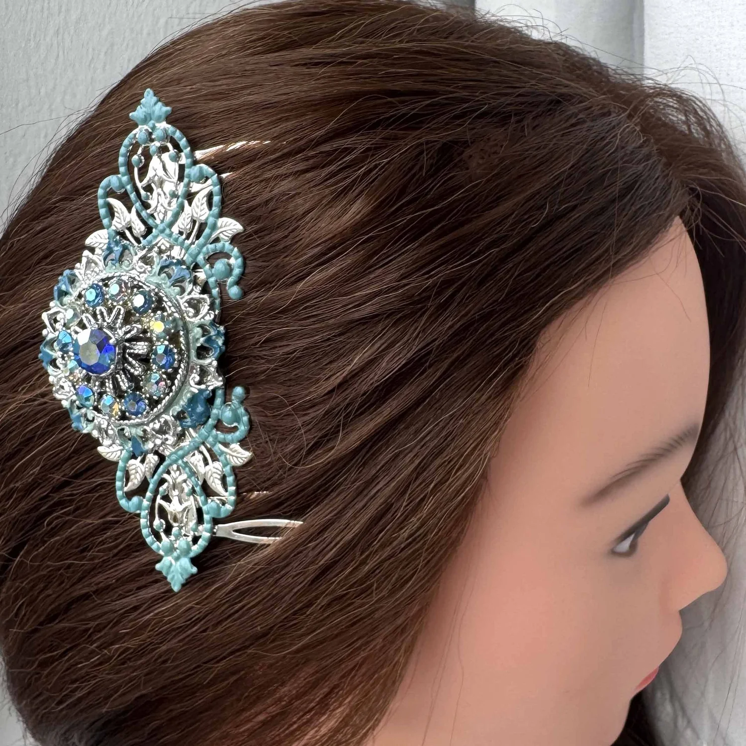 Vintage 1950s Extra Large Turquoise and Teal Jewelled Hair  display picture 1